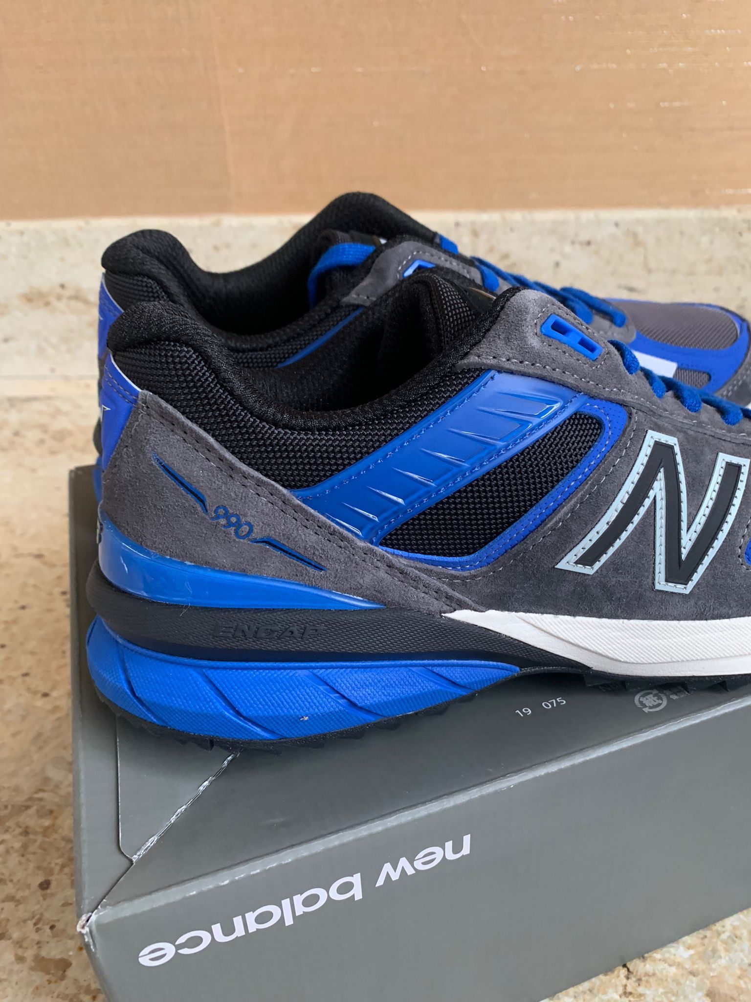 New Balance 990 v5 Size US 9.5 / EU 42-43 - 10 Thumbnail