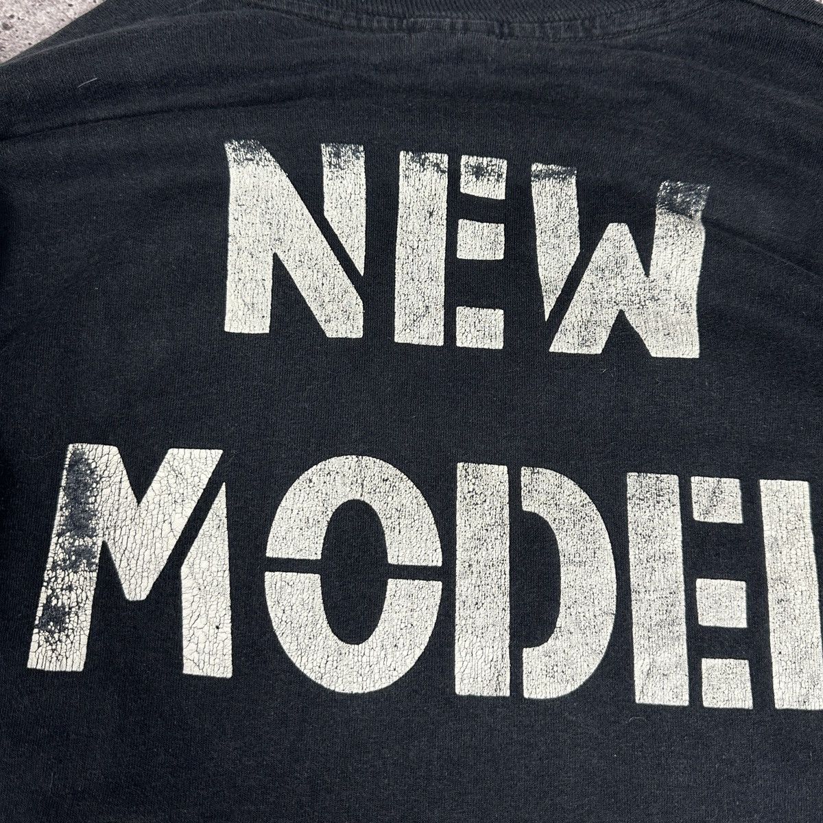 Band Tees Vintage 90s New Model Army Rock Band longsleev English y2k Size US XL / EU 56 / 4 - 7 Thumbnail