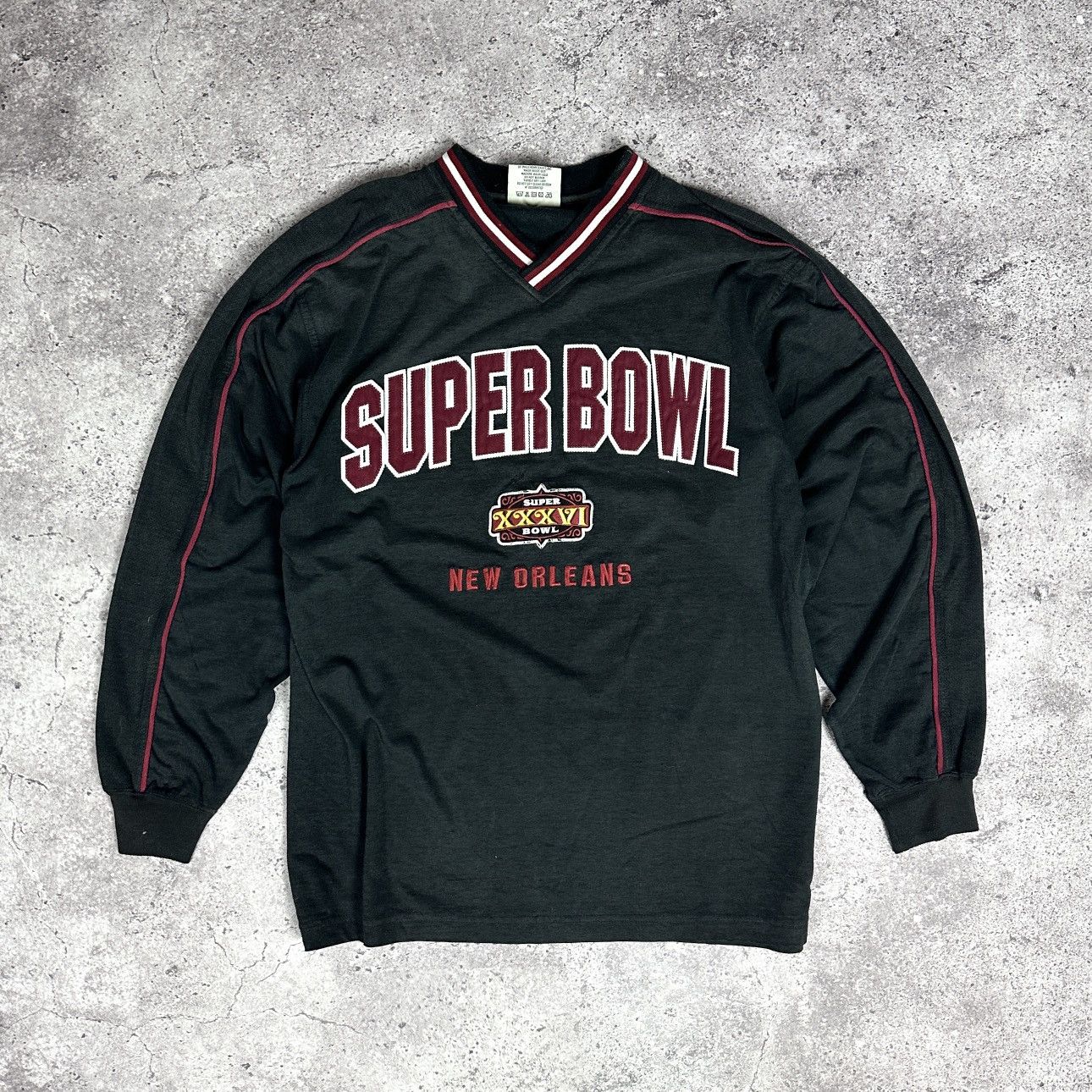 Lee Vintage 90s Sunfaded Superbowl New Orleans Lee sweatshirt Size US L / EU 52-54 / 3 - 1 Thumbnail