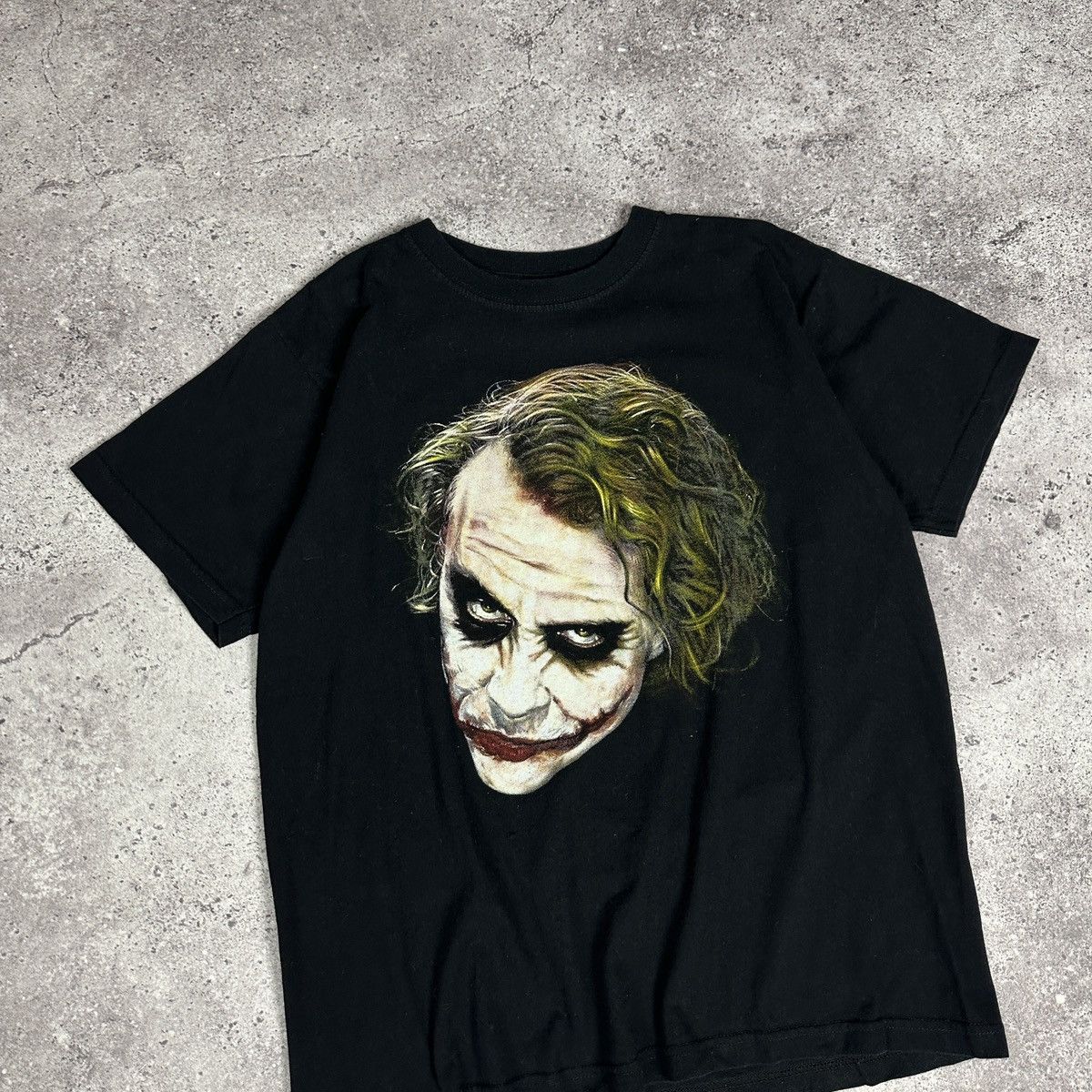 DC Comics Vintage Joker DC Comics Batman tee Dark Knight Hit Ledger Size US L / EU 52-54 / 3 - 4 Thumbnail