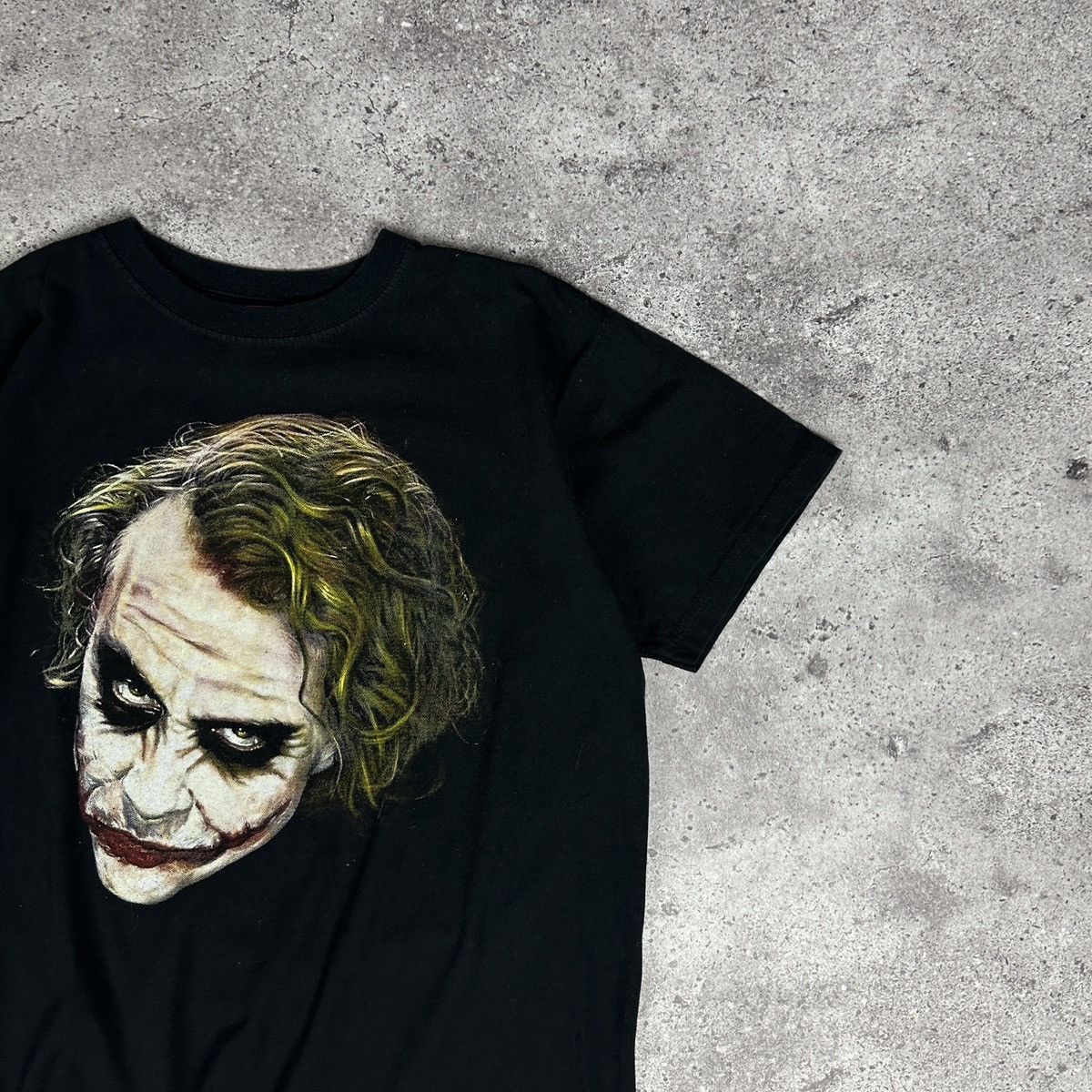 DC Comics Vintage Joker DC Comics Batman tee Dark Knight Hit Ledger Size US L / EU 52-54 / 3 - 2 Thumbnail