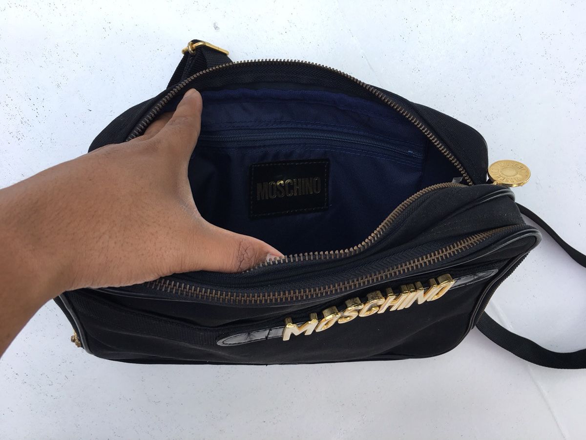 Moschino Vintage Moschino Sling/Shoulder Bag Nice Design Size ONE SIZE - 13 Thumbnail