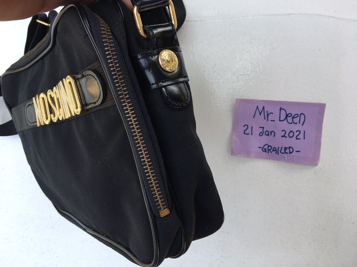 Moschino Vintage Moschino Sling/Shoulder Bag Nice Design Size ONE SIZE - 12 Thumbnail