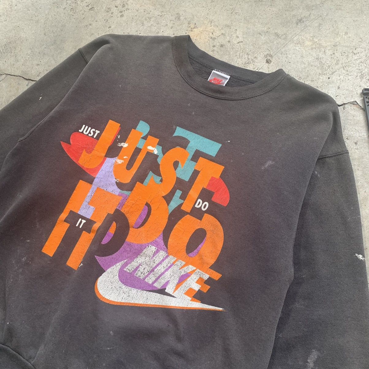Nike Nike sweatshirt vintage 90s sunfaded minor distressed Size US M / EU 48-50 / 2 - 16 Thumbnail