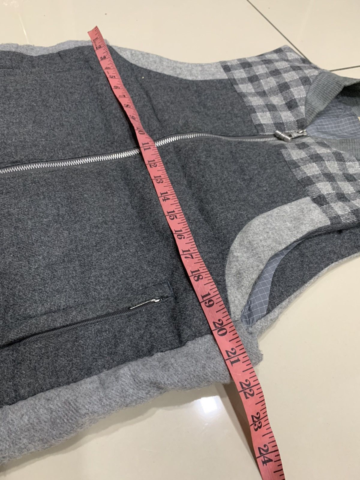 Thom Browne KOE X THOM BROWNE WOOL PLAID VEST Size US S / EU 44-46 / 1 - 5 Thumbnail