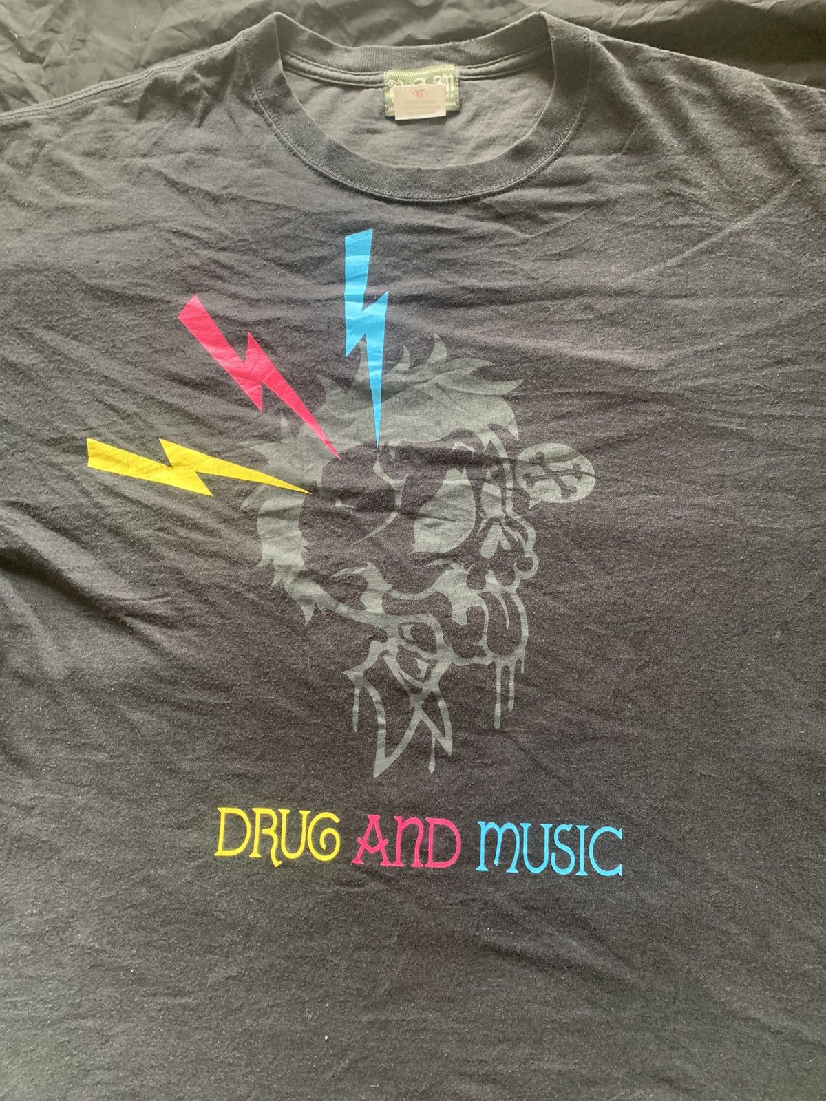 Japanese Brand Vintage early2000 drug and music nicely faded t shirt Size US XL / EU 56 / 4 - 3 Thumbnail