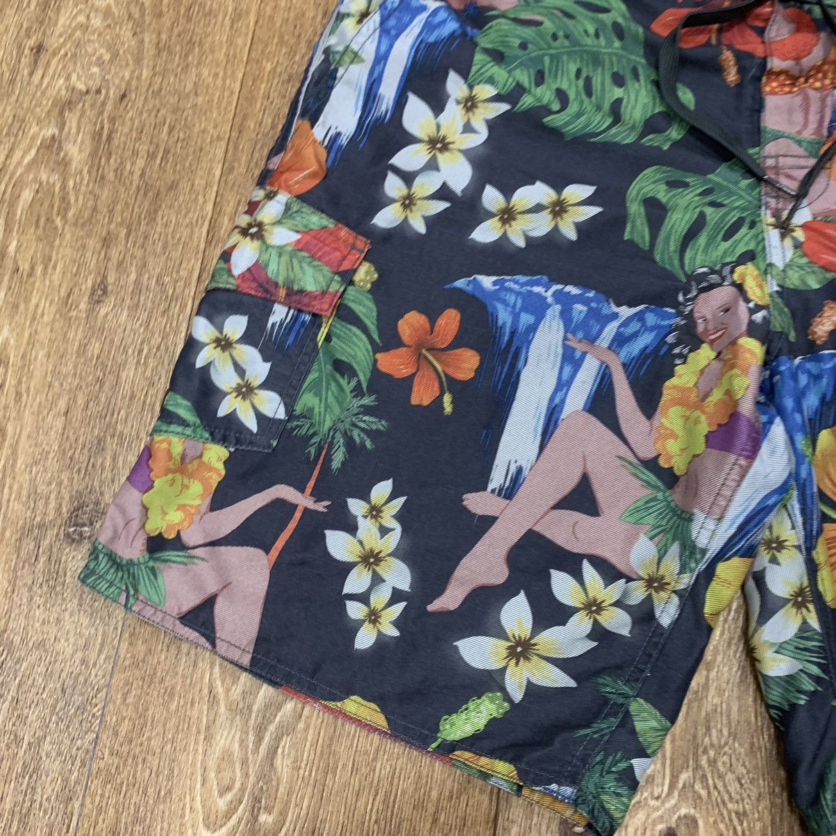 Vintage Vintage 90s Floral All Over Print Shorts Streetwear Boxy 34 Size US 34 / EU 50 - 3 Thumbnail