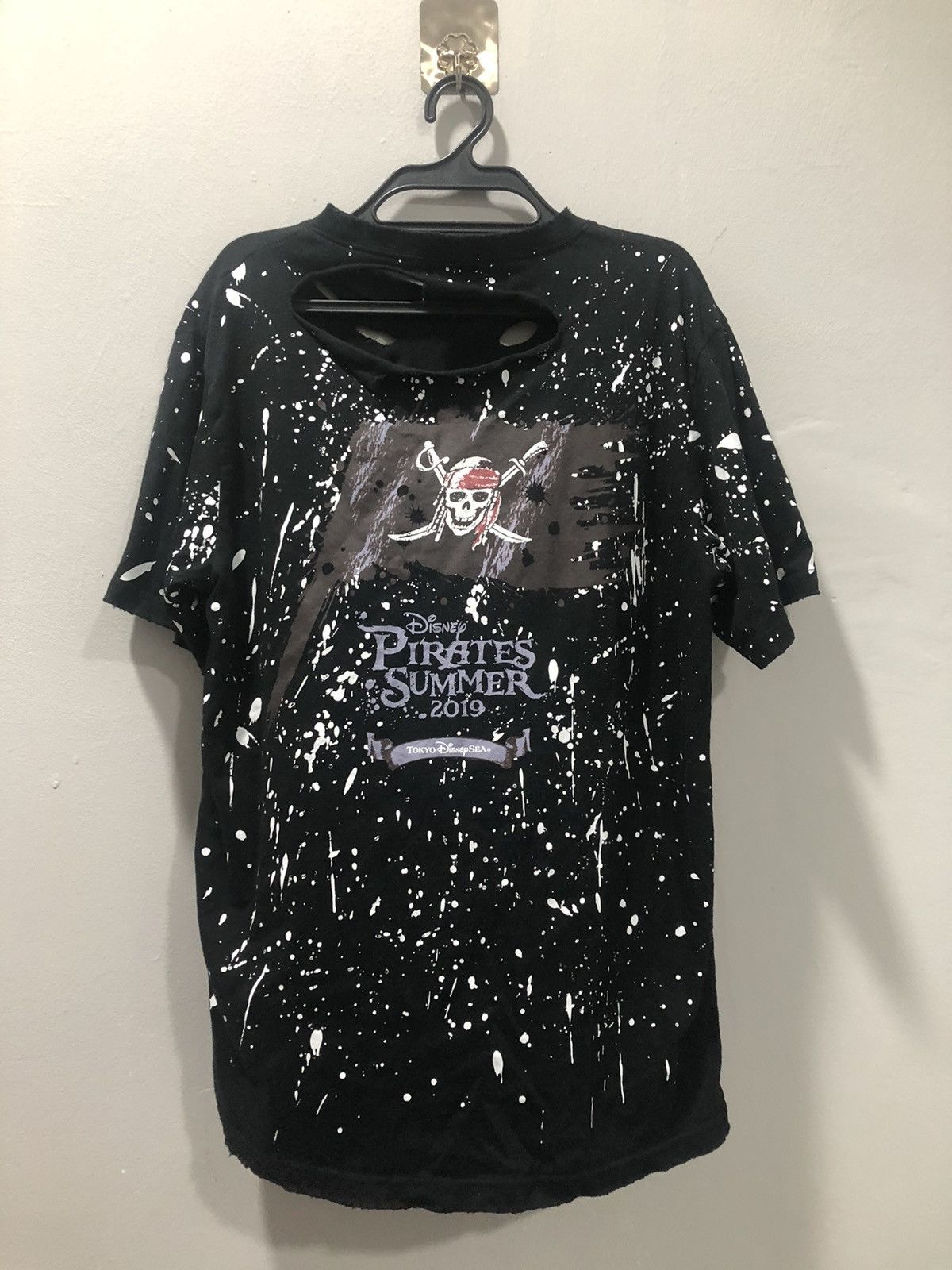 Disney Disney Pirate Summer 2009 Splashing Paint Size US L / EU 52-54 / 3 - 6 Thumbnail