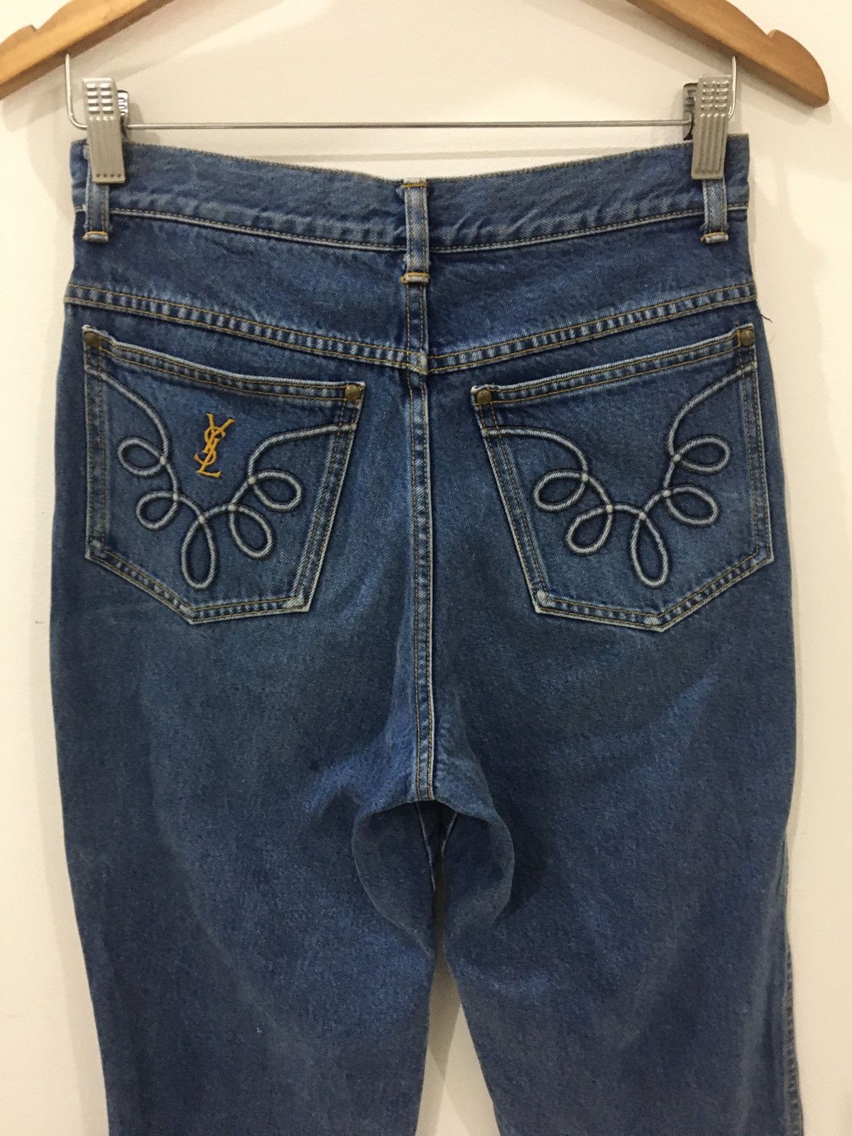 Yves Saint Laurent YSL - BAGGY CROPPED EMBROIDERED FLOWER PATTERN JEANS Size US 28 / EU 44 - 1 Thumbnail