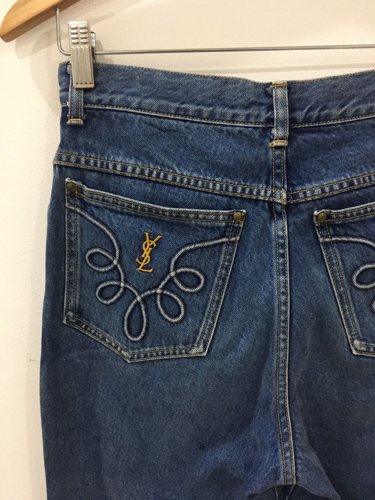 Yves Saint Laurent YSL - BAGGY CROPPED EMBROIDERED FLOWER PATTERN JEANS Size US 28 / EU 44 - 8 Thumbnail
