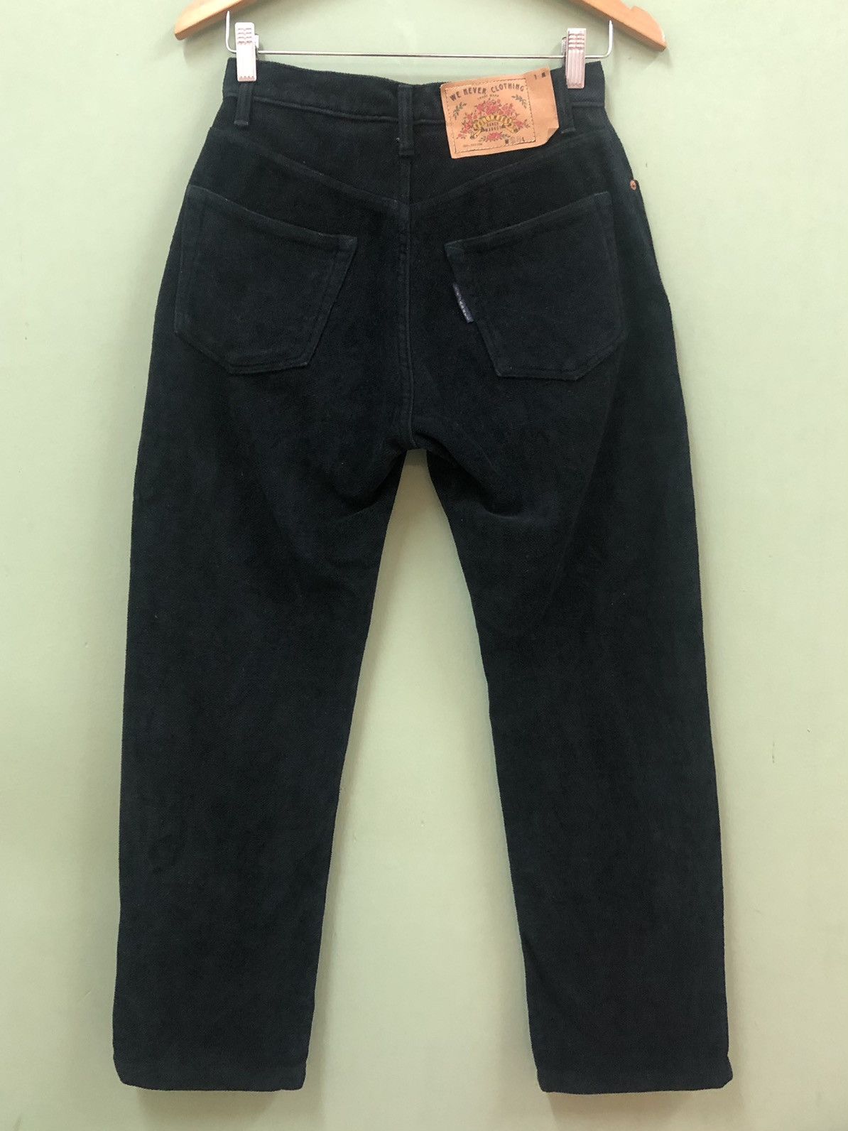 HR MARKET - RELAXED FIT CHENILE CORDUROY BASIC JEANS