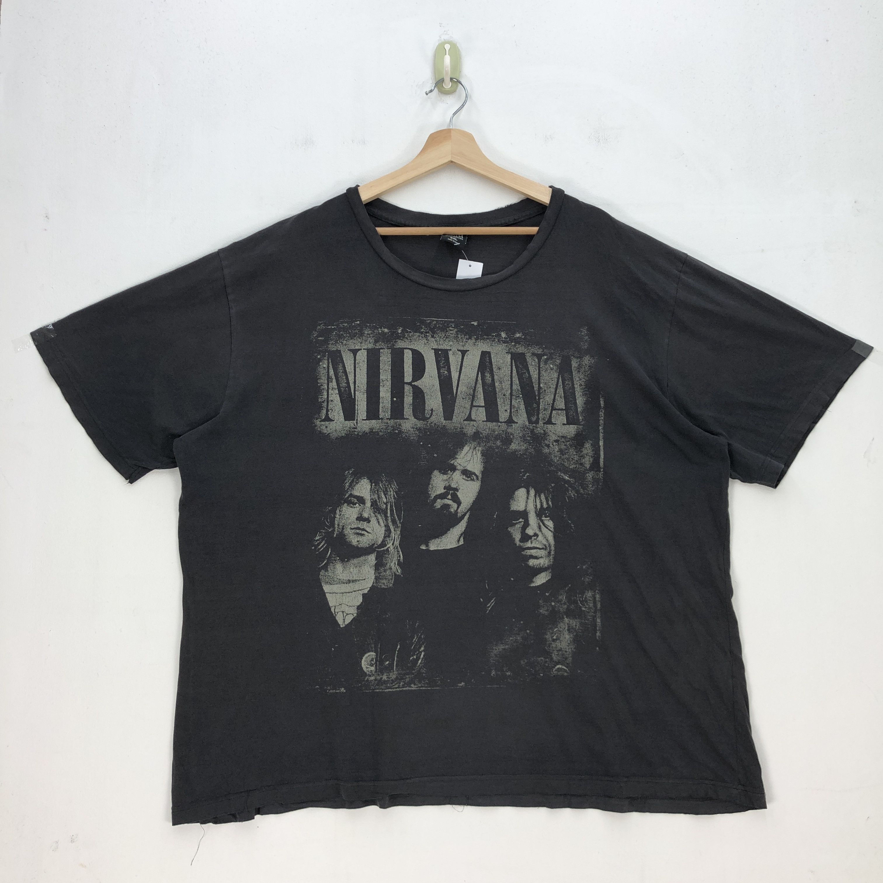 Band Tees Vintage Nirvana T Shirt Nirvana Kurt Cobain Tees Size US XXL / EU 58 / 5 - 1 Thumbnail