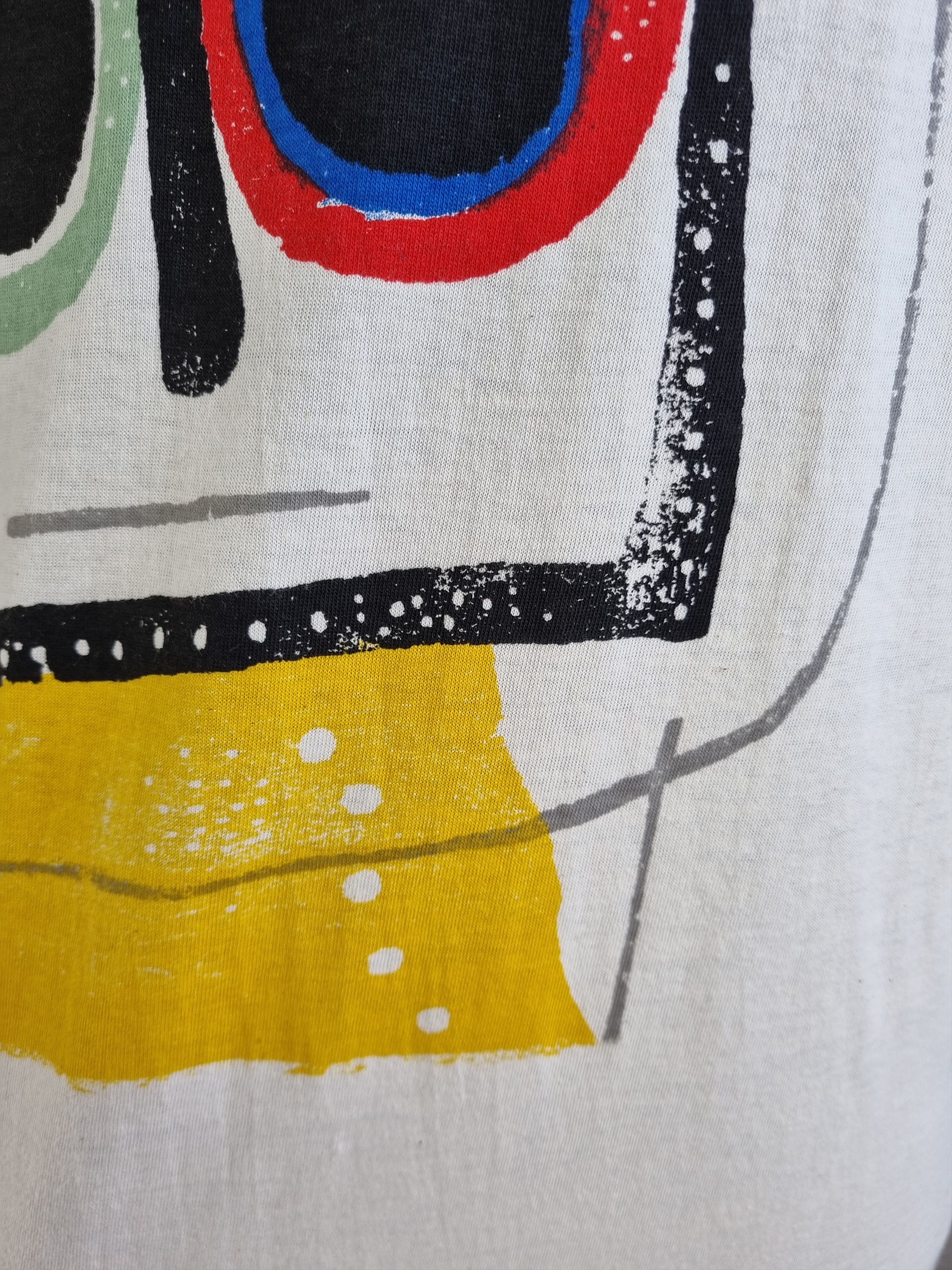 Vintage Rare 90s Vintage Joan MIRO Art tee shirt Size US L / EU 52-54 / 3 - 5 Thumbnail