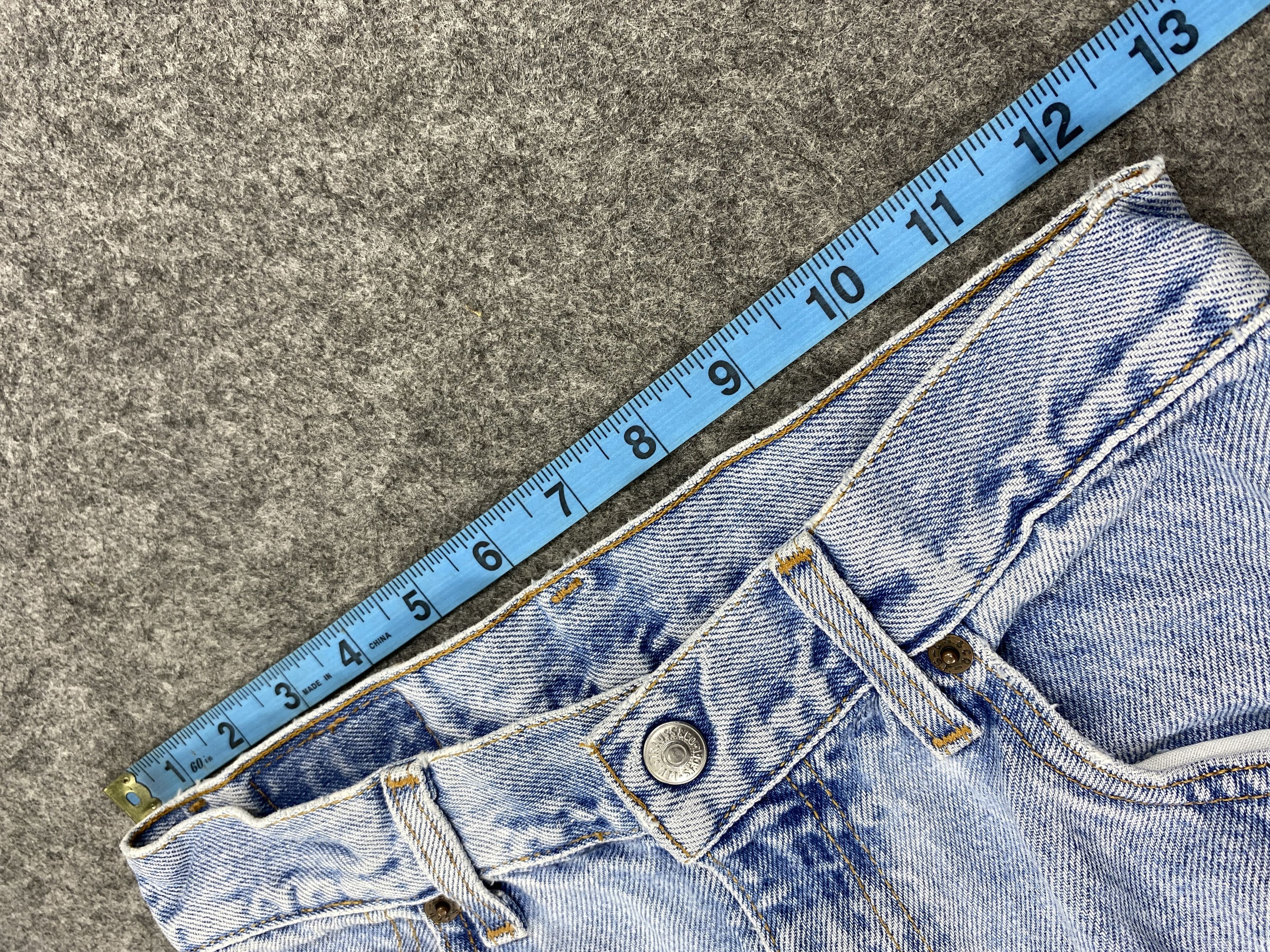 Levi's Light Blue Wash Vintage Levi's 550 25x27 Denim -SJ028 Size US 26 / EU 42 - 5 Thumbnail