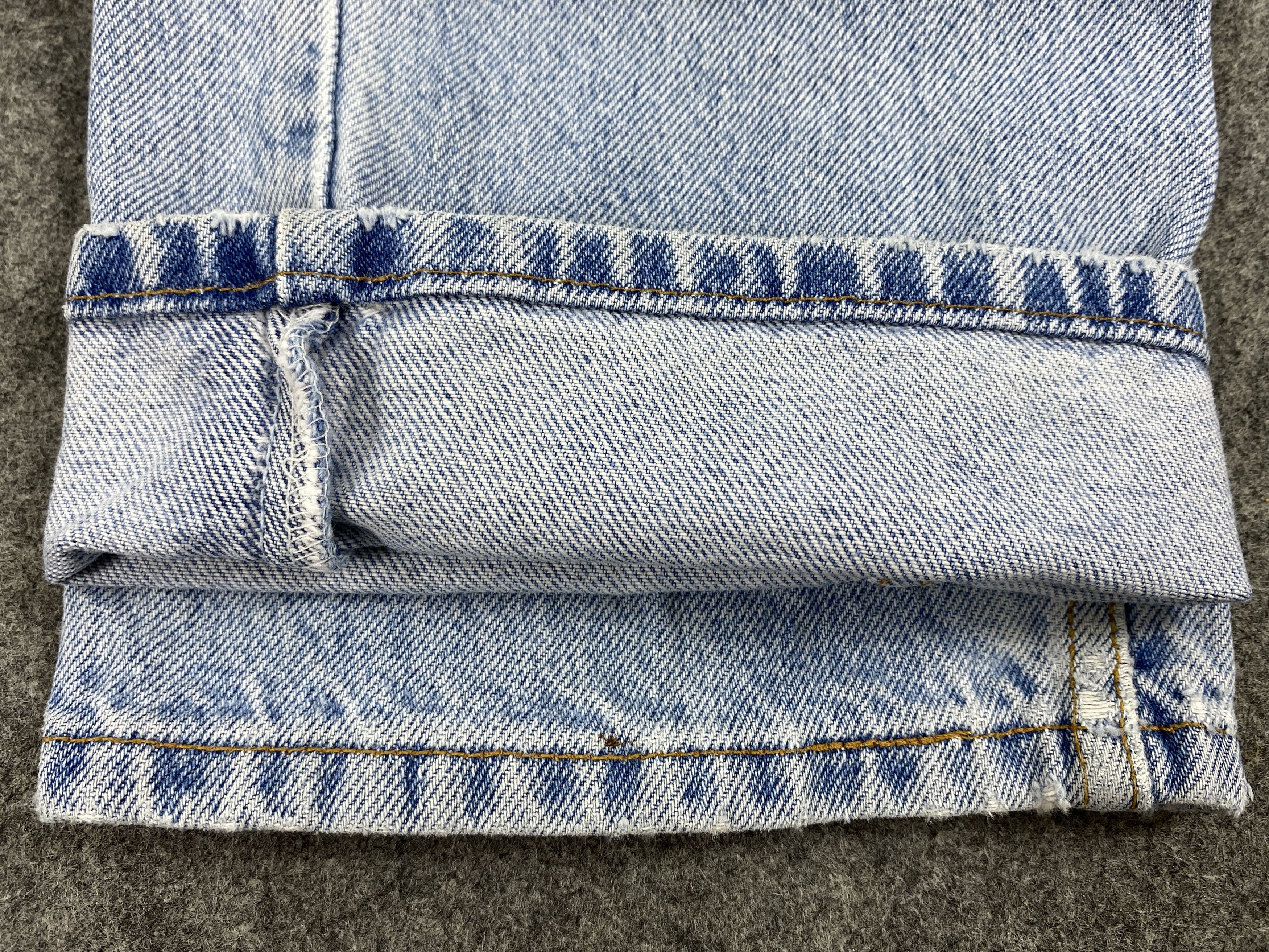 Levi's Light Blue Wash Vintage Levi's 550 25x27 Denim -SJ028 Size US 26 / EU 42 - 10 Thumbnail