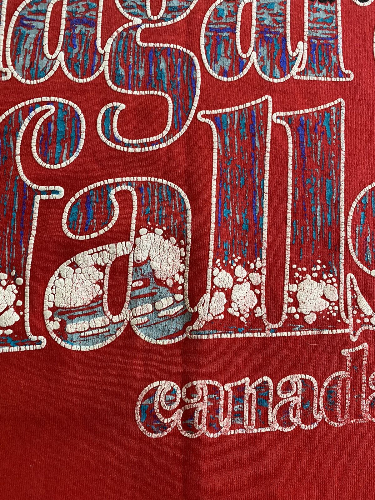 Vintage Vintage 90’s Niagara Falls Canada Single Stitch Red Tee Size US XL / EU 56 / 4 - 9 Thumbnail
