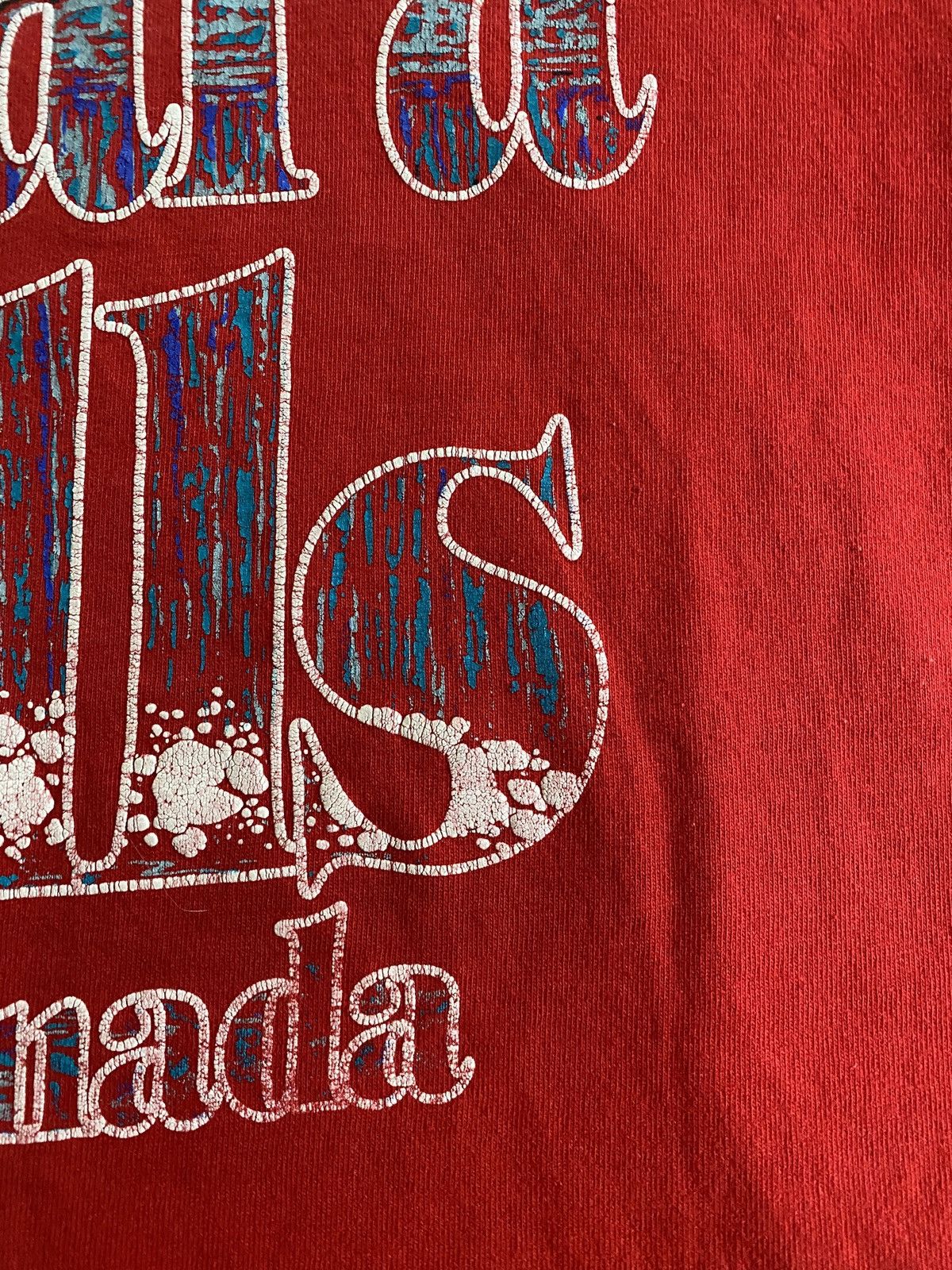 Vintage Vintage 90’s Niagara Falls Canada Single Stitch Red Tee Size US XL / EU 56 / 4 - 10 Thumbnail