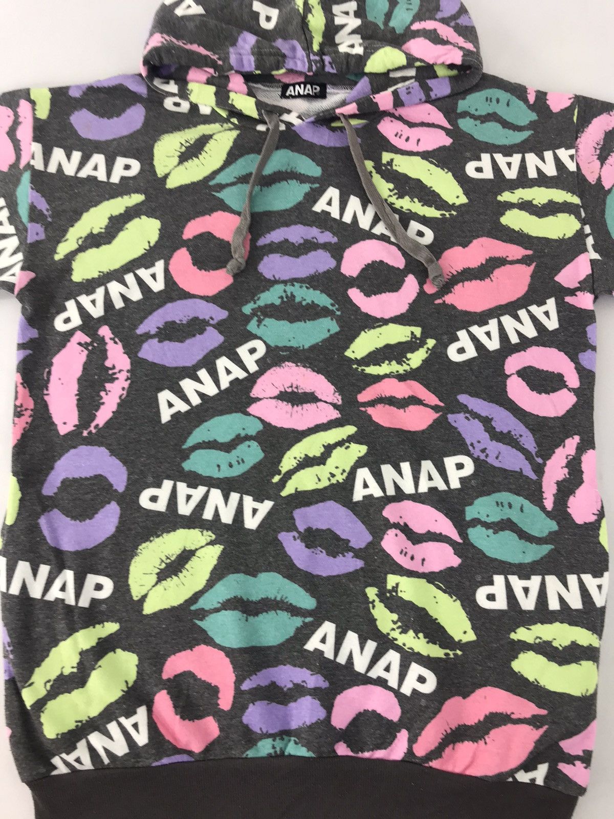 Japanese Brand × Vintage Anap All Over Lips Logo Pull Over Hoodies Fashion Size US L / EU 52-54 / 3 - 3 Thumbnail