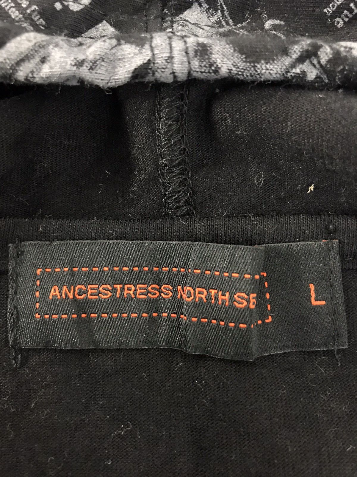Japanese Brand × Vintage Ancestress North Sea Japanese Brand Hoodies Newspaper Style Size US M / EU 48-50 / 2 - 6 Thumbnail