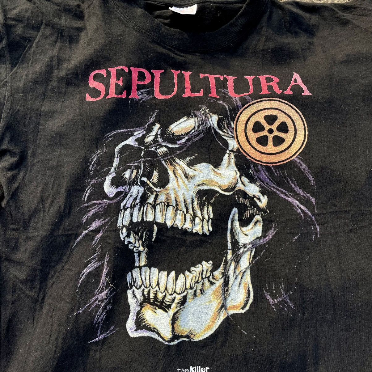 Vintage Vintage 90s Sepultura Sun Faded Band Tee Graphic Punk Boxy L Size US L / EU 52-54 / 3 - 1 Thumbnail