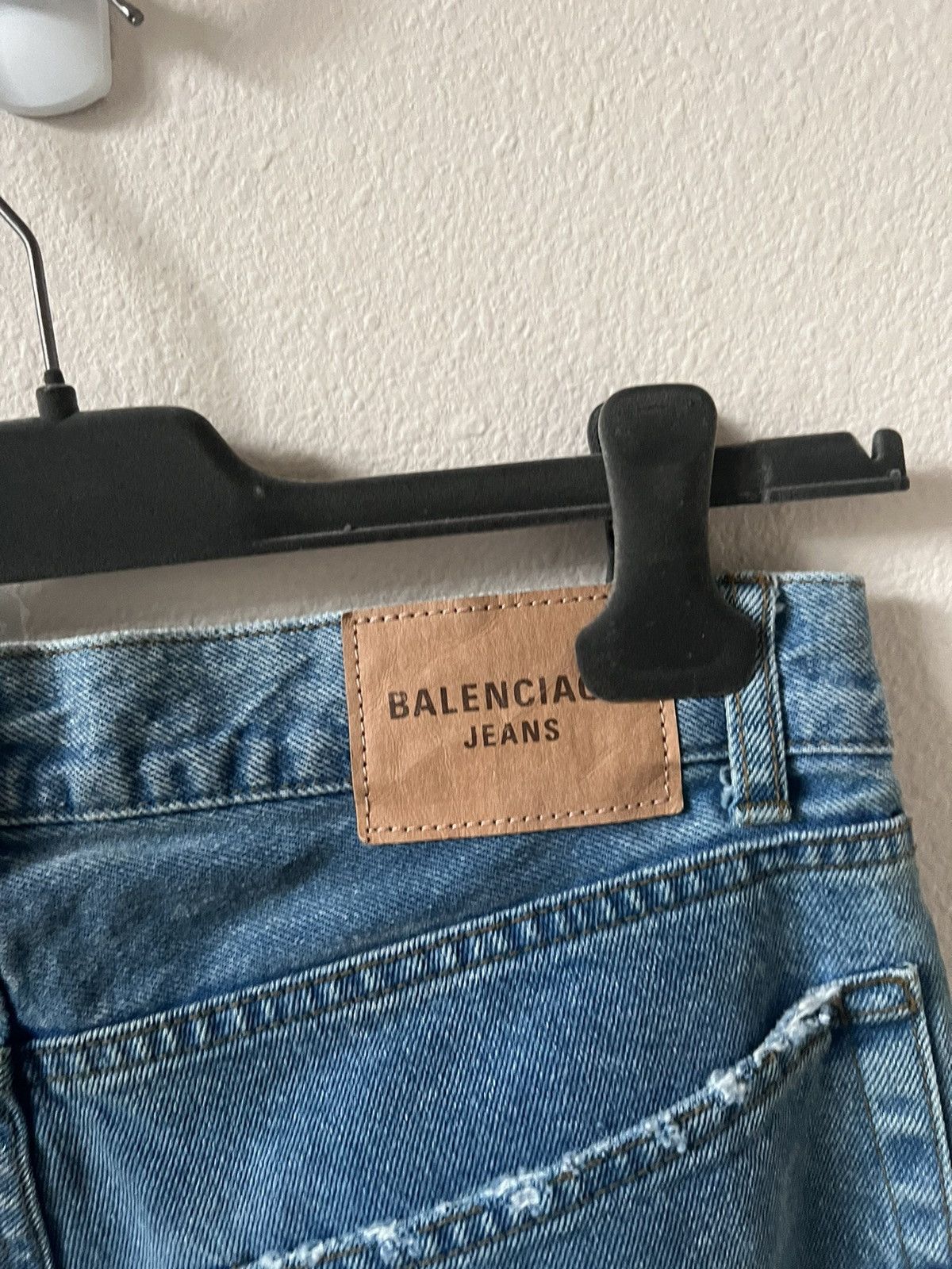 Balenciaga Balenciaga Distressed Blue Jeans Size US 30 / EU 46 - 12 Thumbnail