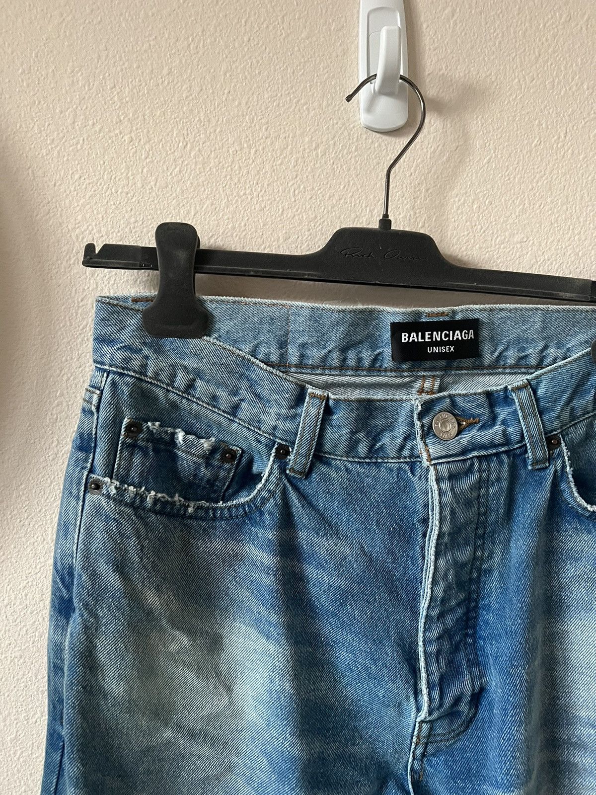 Balenciaga Balenciaga Distressed Blue Jeans Size US 30 / EU 46 - 10 Thumbnail