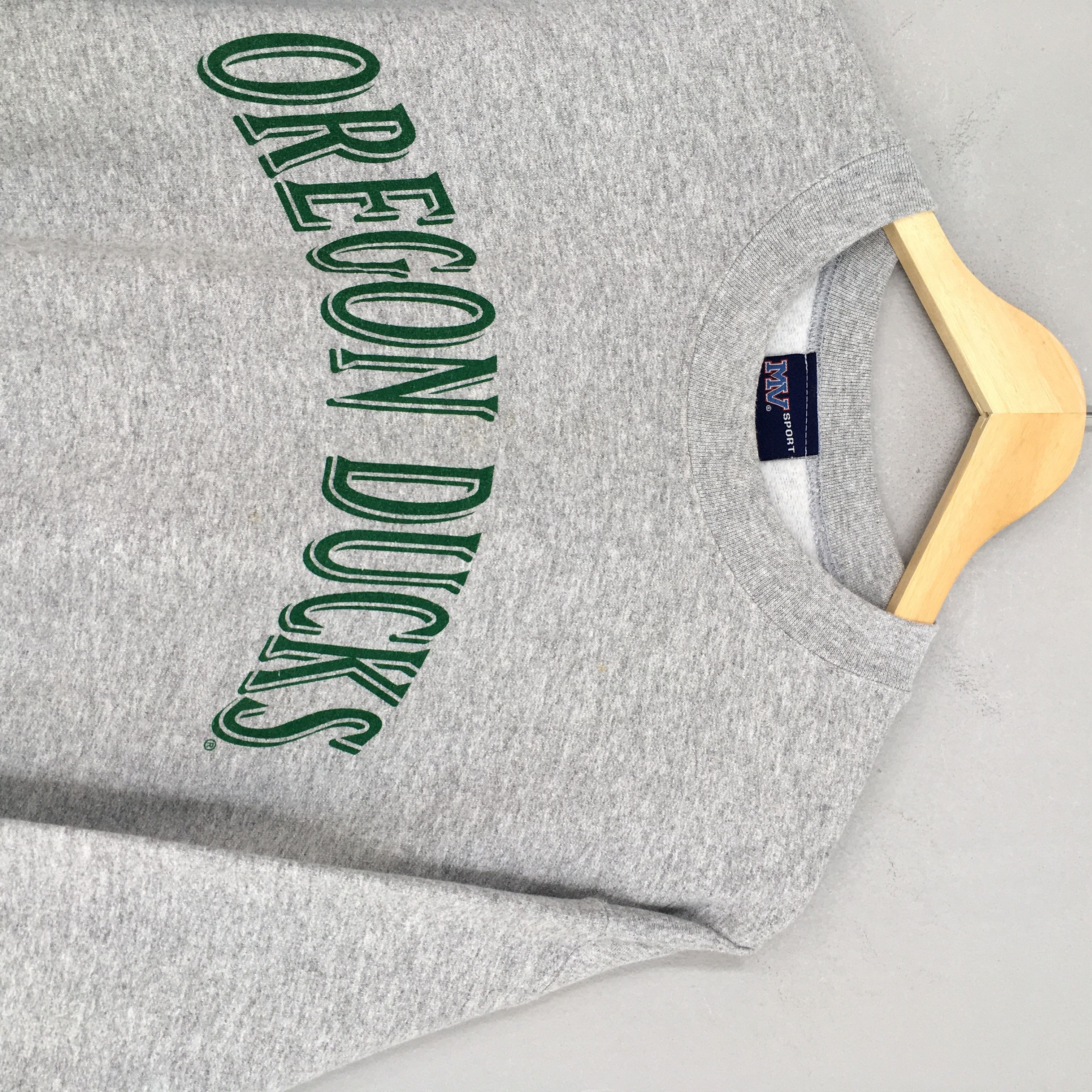 Vintage Oregon Ducks Ncaa Green Sweatshirt Medium
