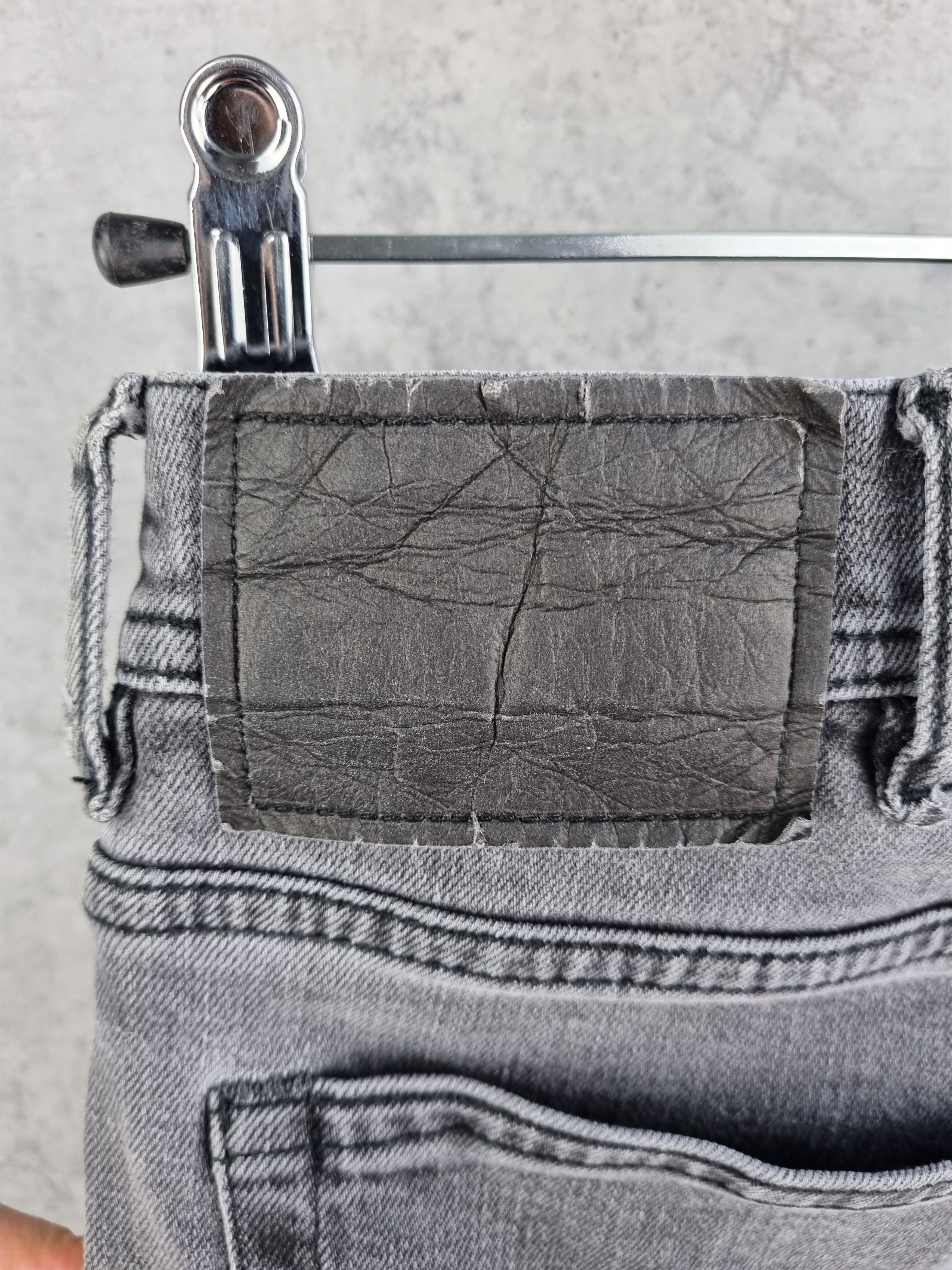 Acne Studios Acne Studios Bla Konst Faded Jeans seen on Kanye West Size US 33 - 7 Thumbnail
