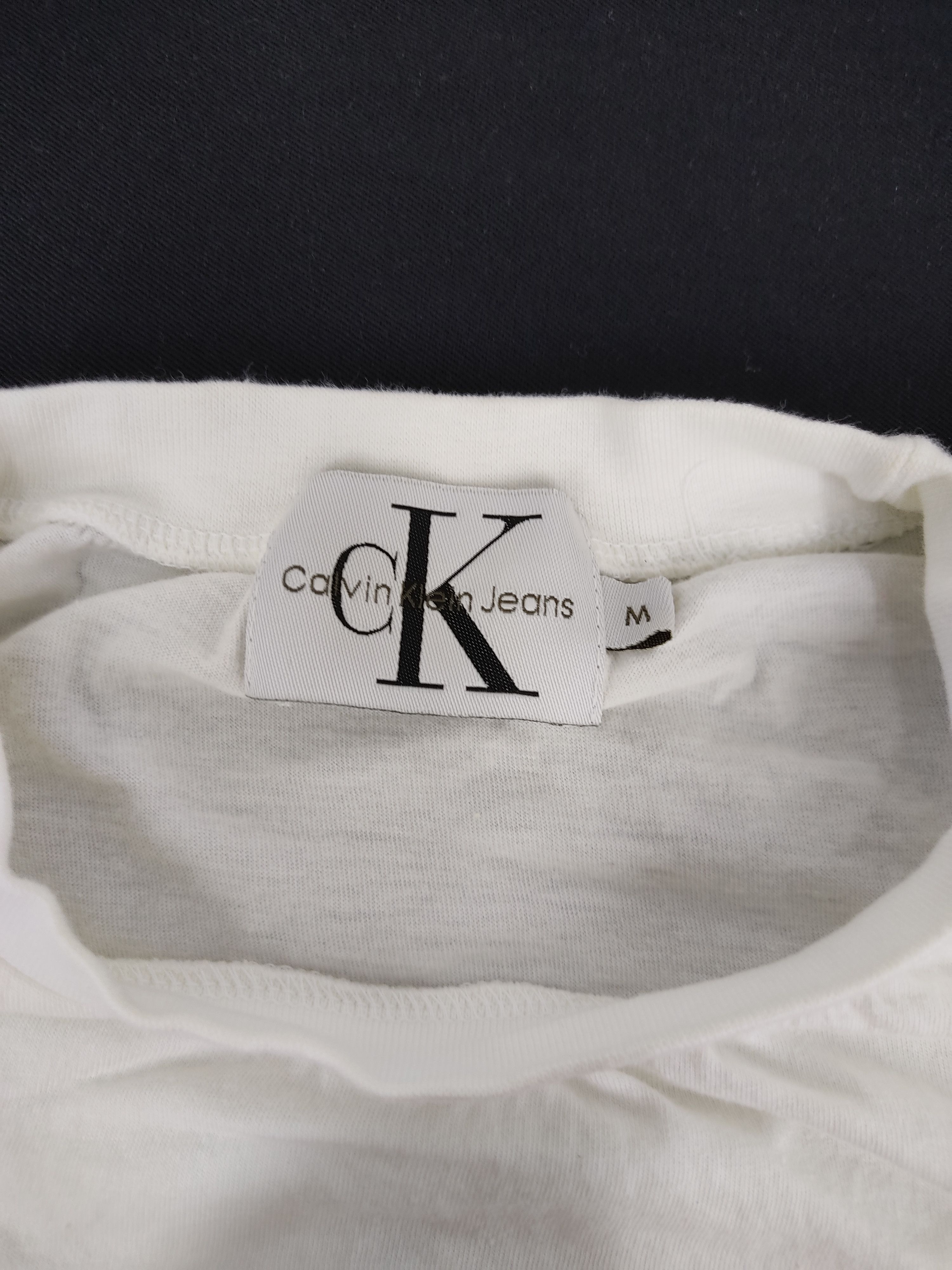 Calvin Klein Calvin Klein Jeans Big Logo Spell Out Nice Design Tee Size M / US 6-8 / IT 42-44 - 6 Thumbnail