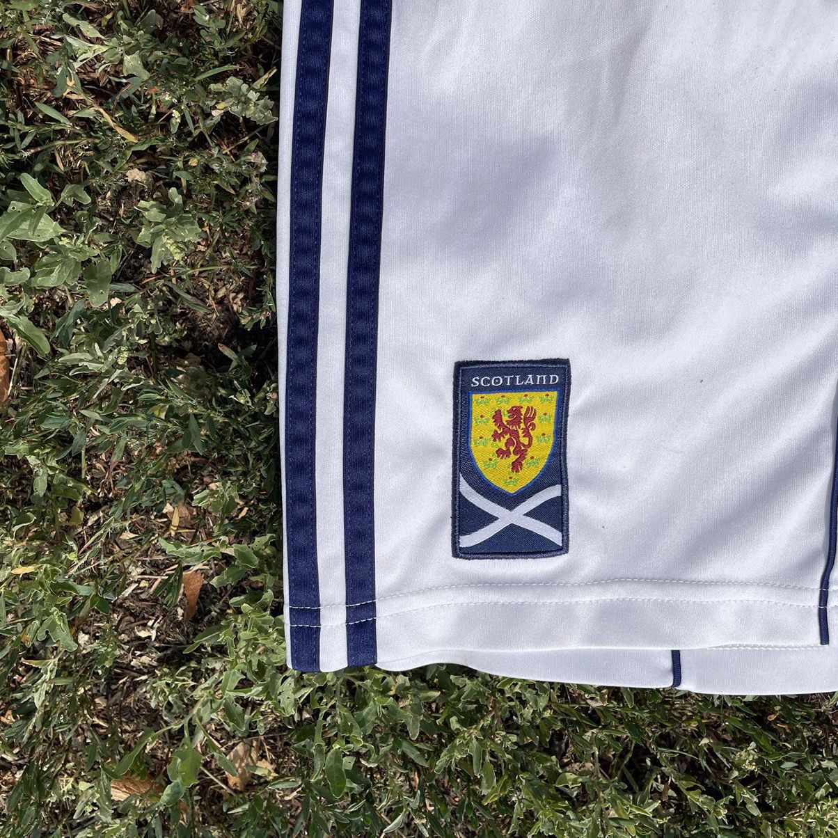 Vintage Vintage 90s Adidas Stripes Shorts Streetwear Skate Baggy 30 Size US 30 / EU 46 - 3 Thumbnail