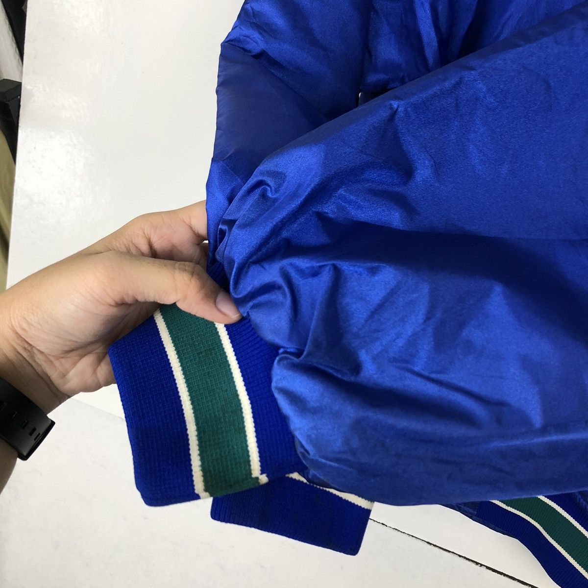 Japanese Brand VINTAGE BOMBER JACKET SATIN BIG LOGO Size US M / EU 48-50 / 2 - 14 Thumbnail