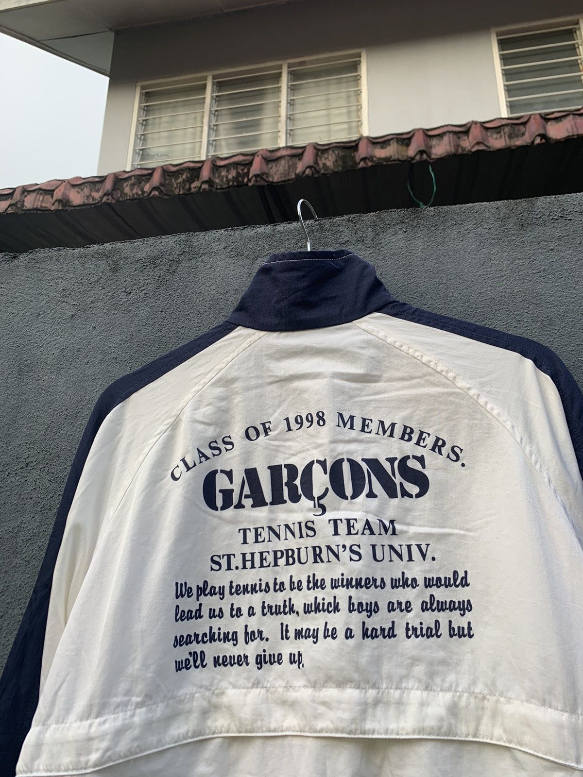 Nike THRASHED Nike Court 1998 Garçons Tennis Team Size US L / EU 52-54 / 3 - 7 Thumbnail