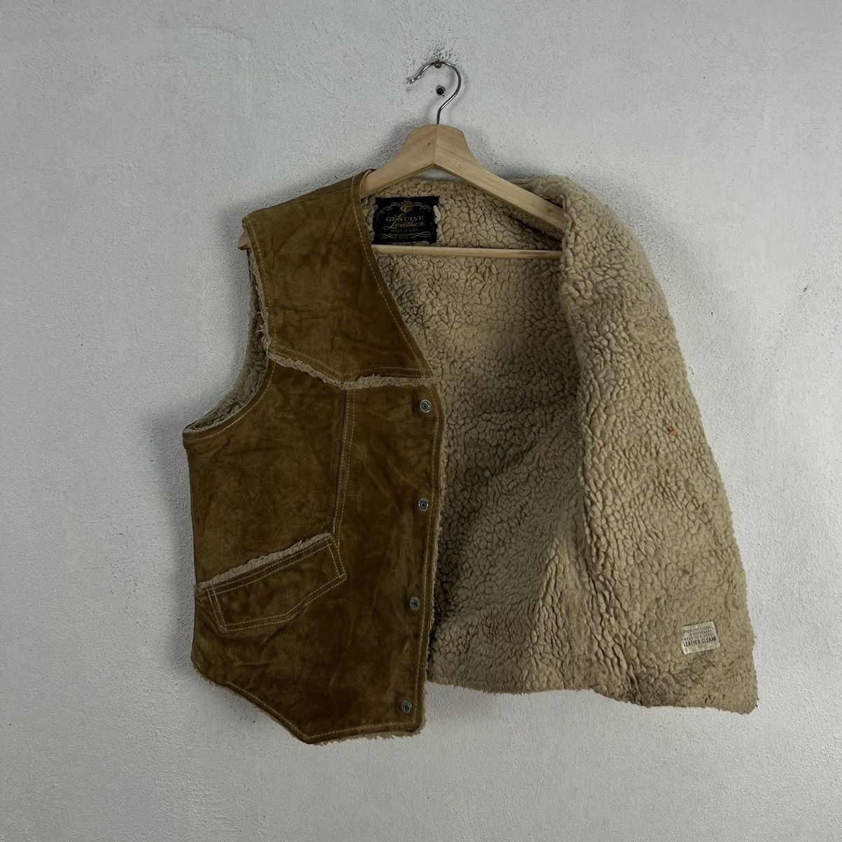 Genuine Leather VINTAGE TANK TOP SLEEVELESS GENUINE LEATHER MADE IN USA Size US M / EU 48-50 / 2 - 7 Thumbnail