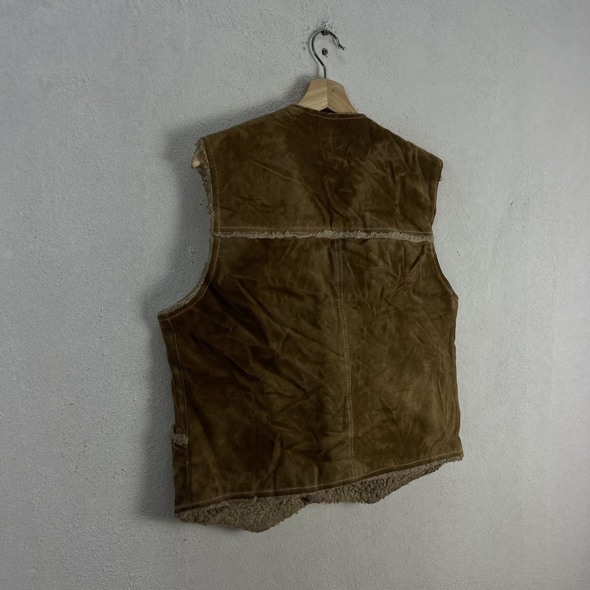 Genuine Leather VINTAGE TANK TOP SLEEVELESS GENUINE LEATHER MADE IN USA Size US M / EU 48-50 / 2 - 6 Thumbnail