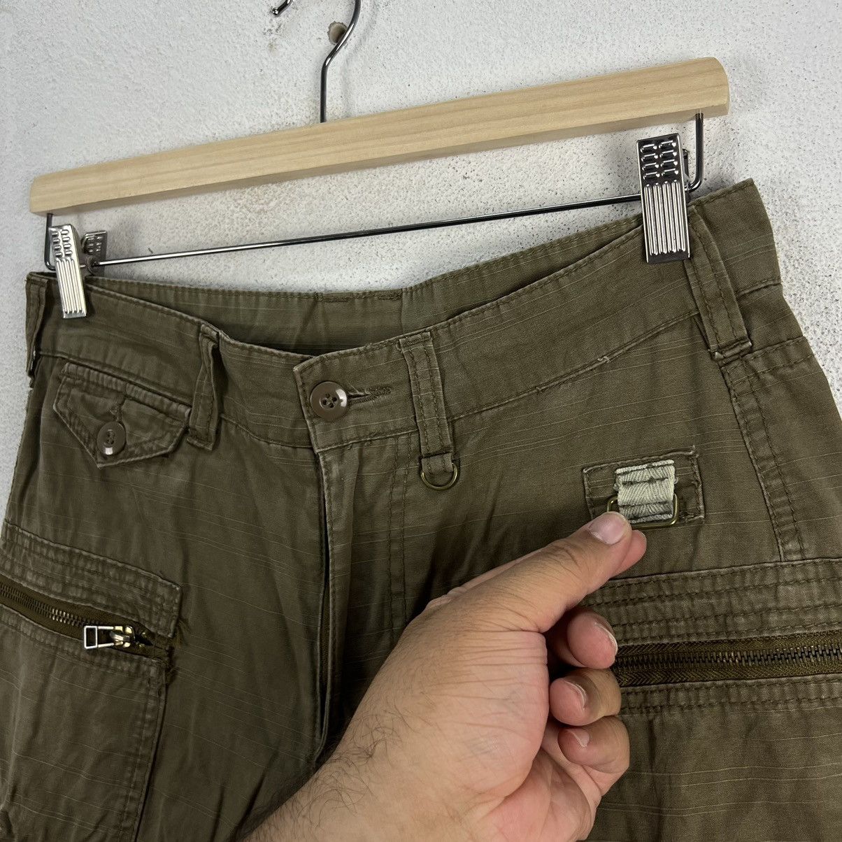 Hysteric Glamour VINTAGE CARGO MULTI POCKET PANTS PARACHUTE BIKER DESIGN Size US 30 / EU 46 - 11 Thumbnail