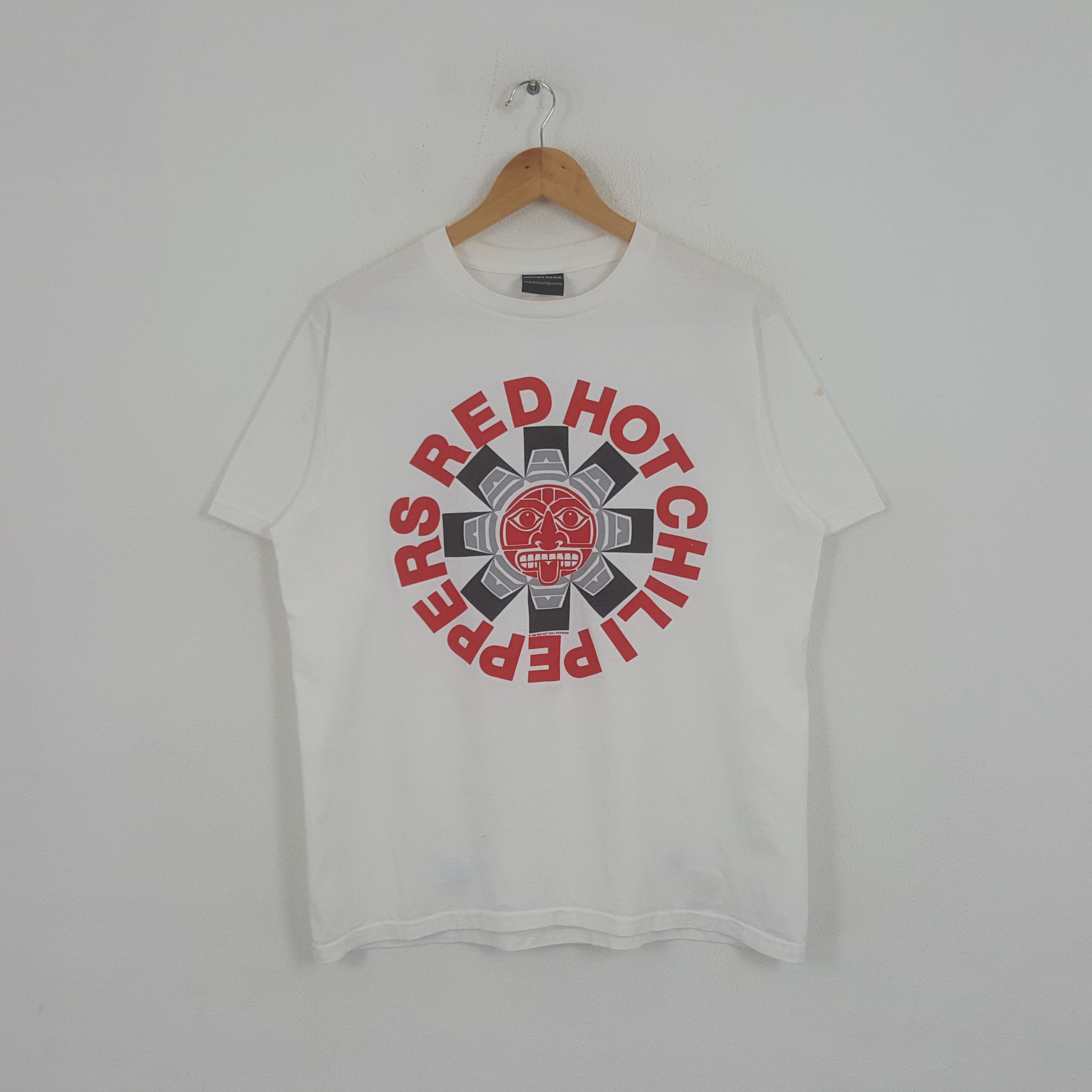 Band Tees Vintage Red Hot Chili Peppers Tshirt Size US L / EU 52-54 / 3 - 1 Thumbnail