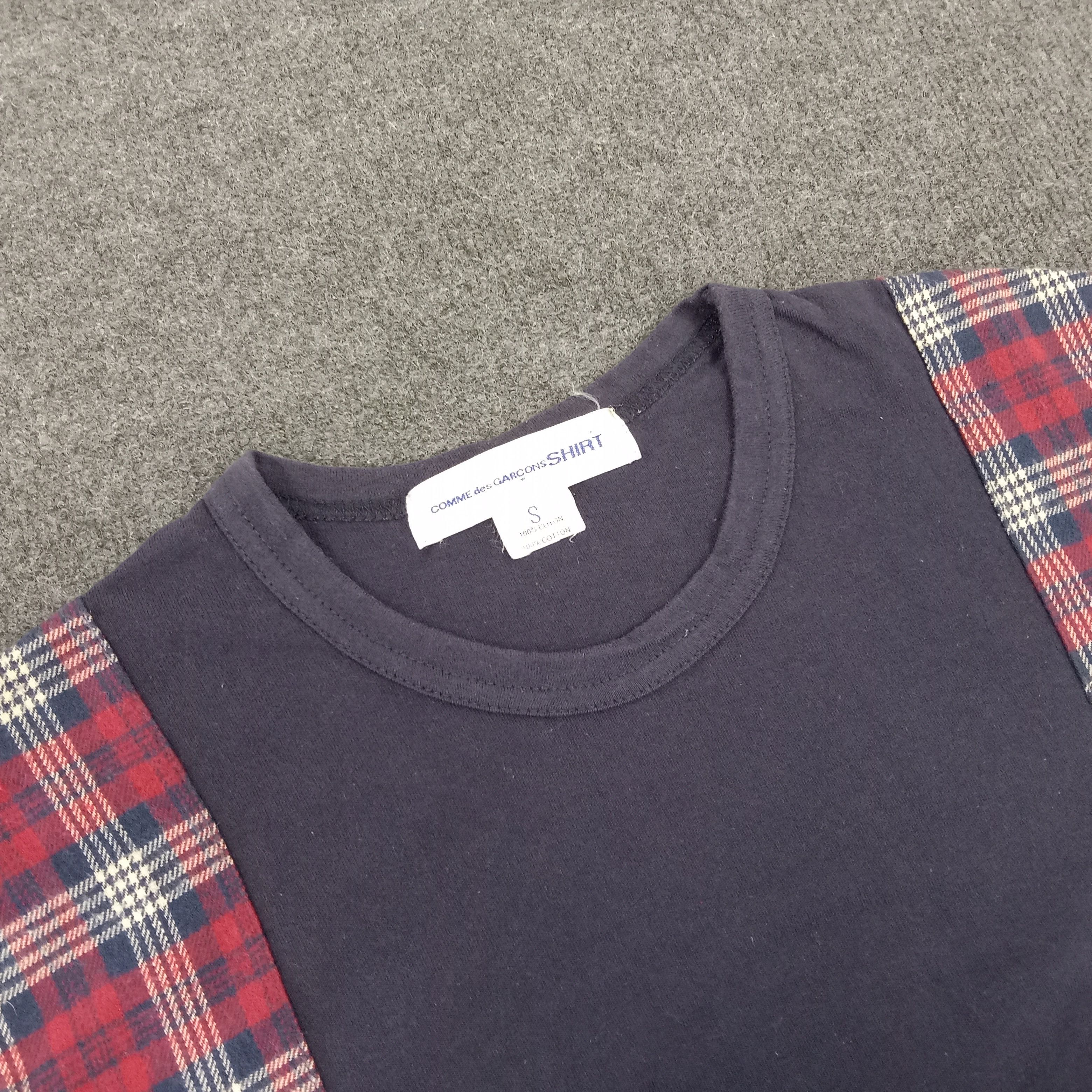 Comme des Garcons × Japanese Brand × Vintage Comme des Garcons Japanese Brand Tshirt Size US S / EU 44-46 / 1 - 3 Thumbnail