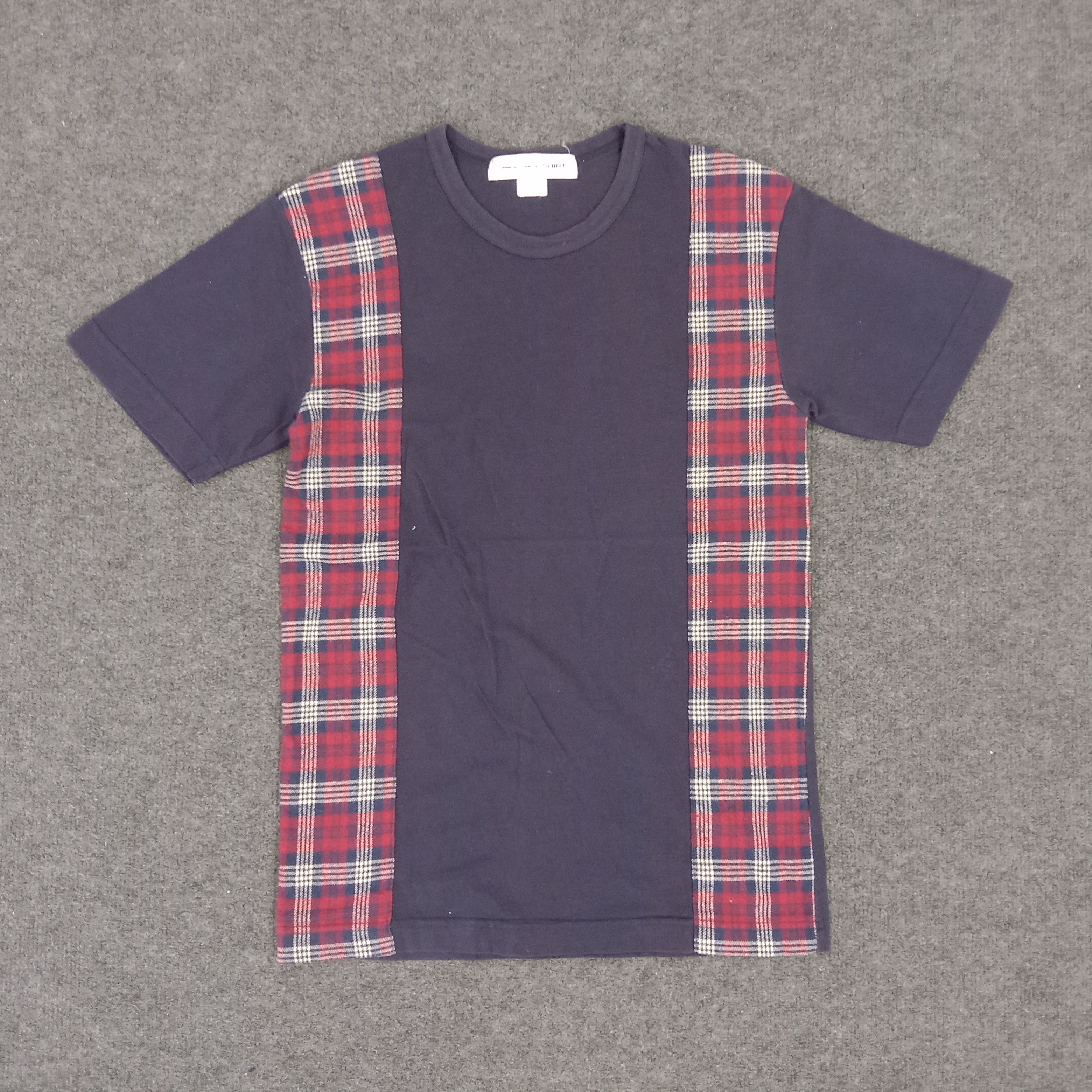 Comme des Garcons Japanese Brand Tshirt