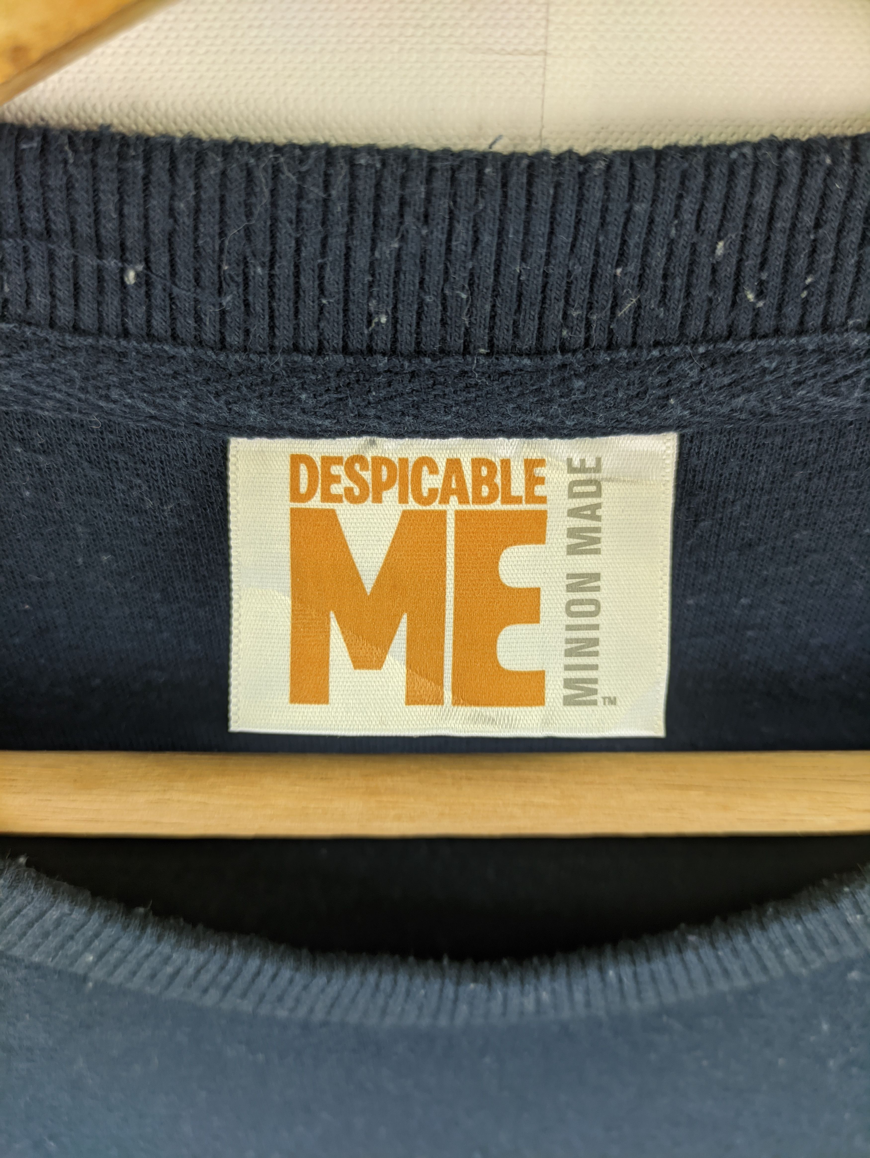 Universal Studios Steals🔥Sweatshirt Despicable Me Stuart Size US M / EU 48-50 / 2 - 3 Thumbnail
