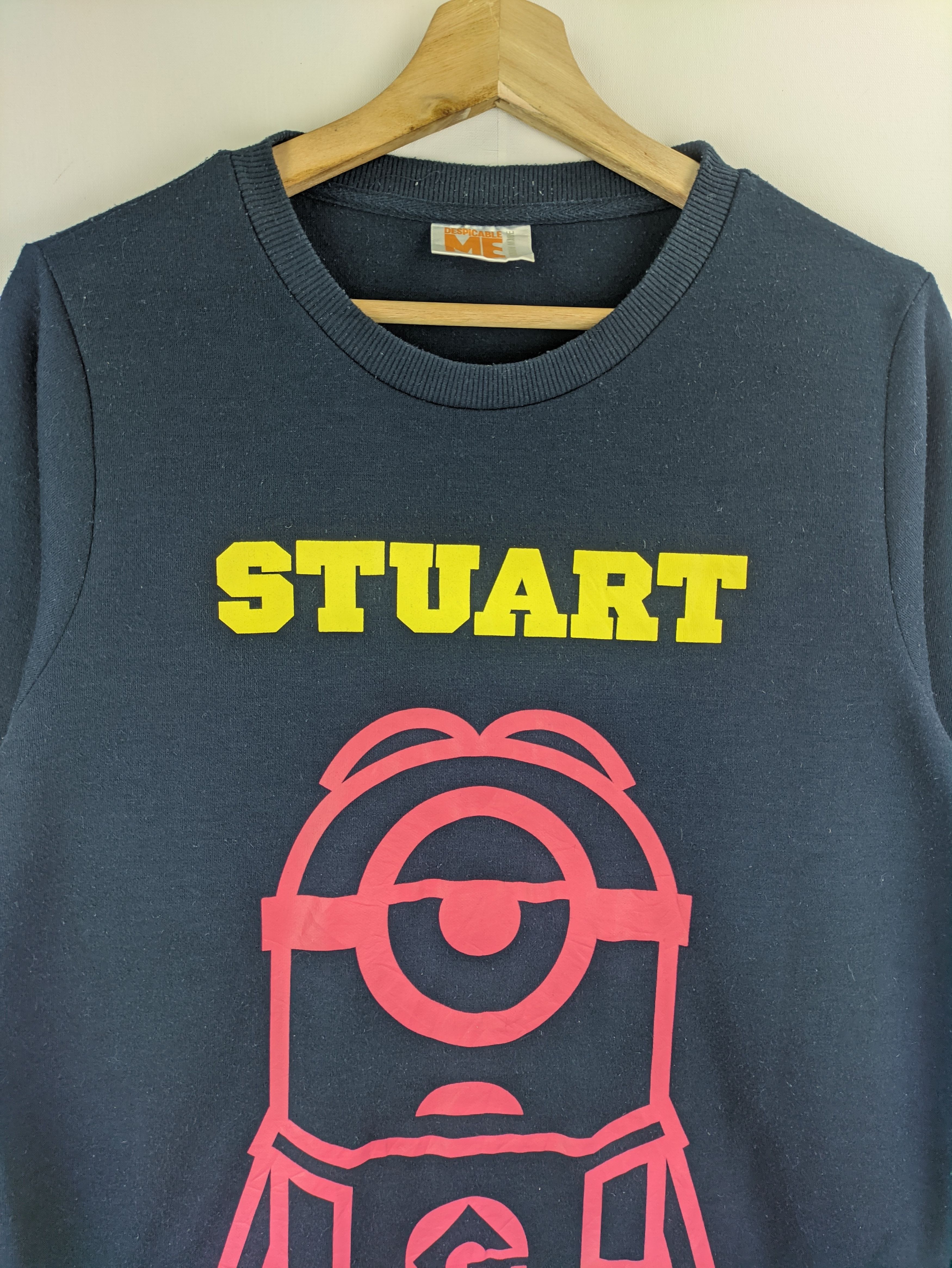 Universal Studios Steals🔥Sweatshirt Despicable Me Stuart Size US M / EU 48-50 / 2 - 6 Thumbnail