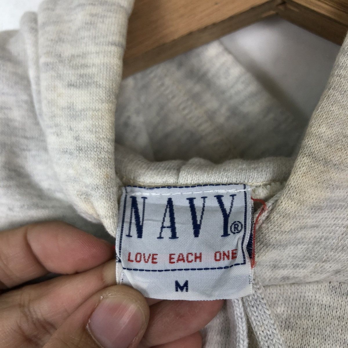 Japanese Brand VINTAGE HOODIE USA MADE BIG LOGO NAVY SPELL OUT Size US M / EU 48-50 / 2 - 12 Thumbnail