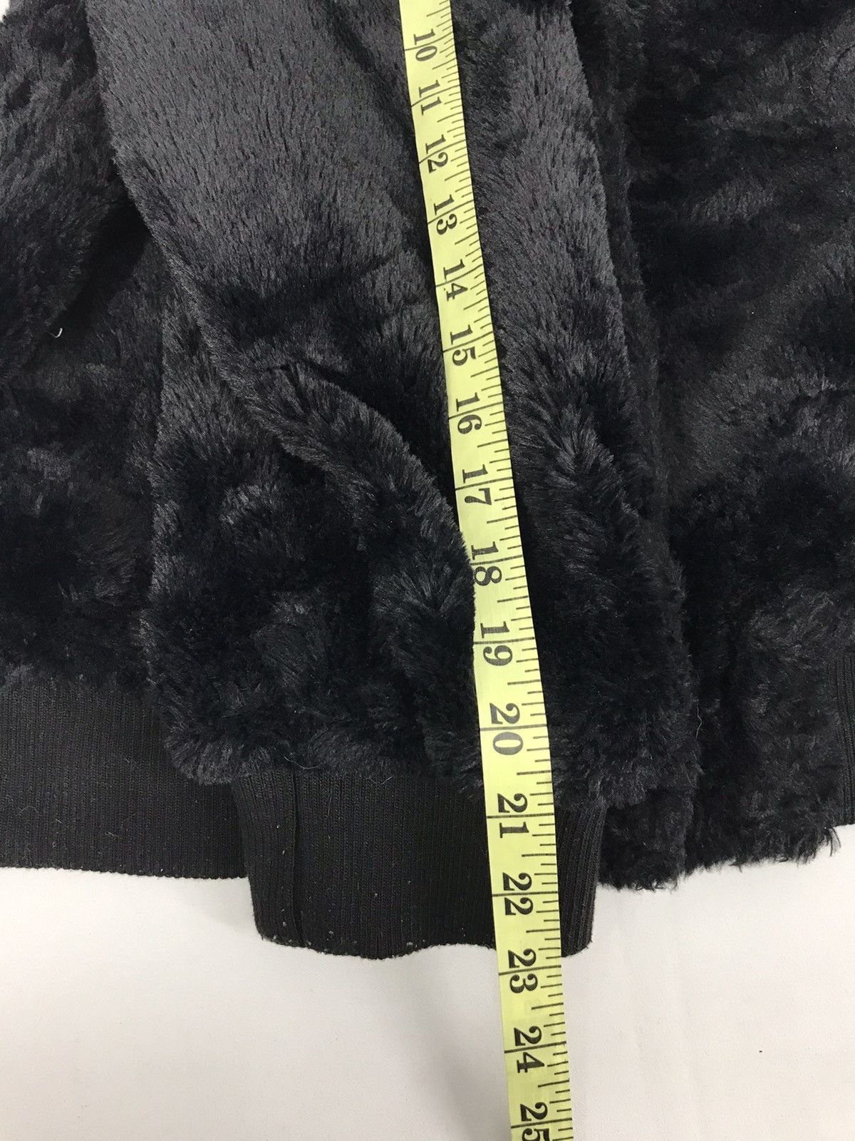 Forever 21 The Real Thing 96 Movie Crime Film Fleece Fluffy Jacket Size US L / EU 52-54 / 3 - 9 Thumbnail