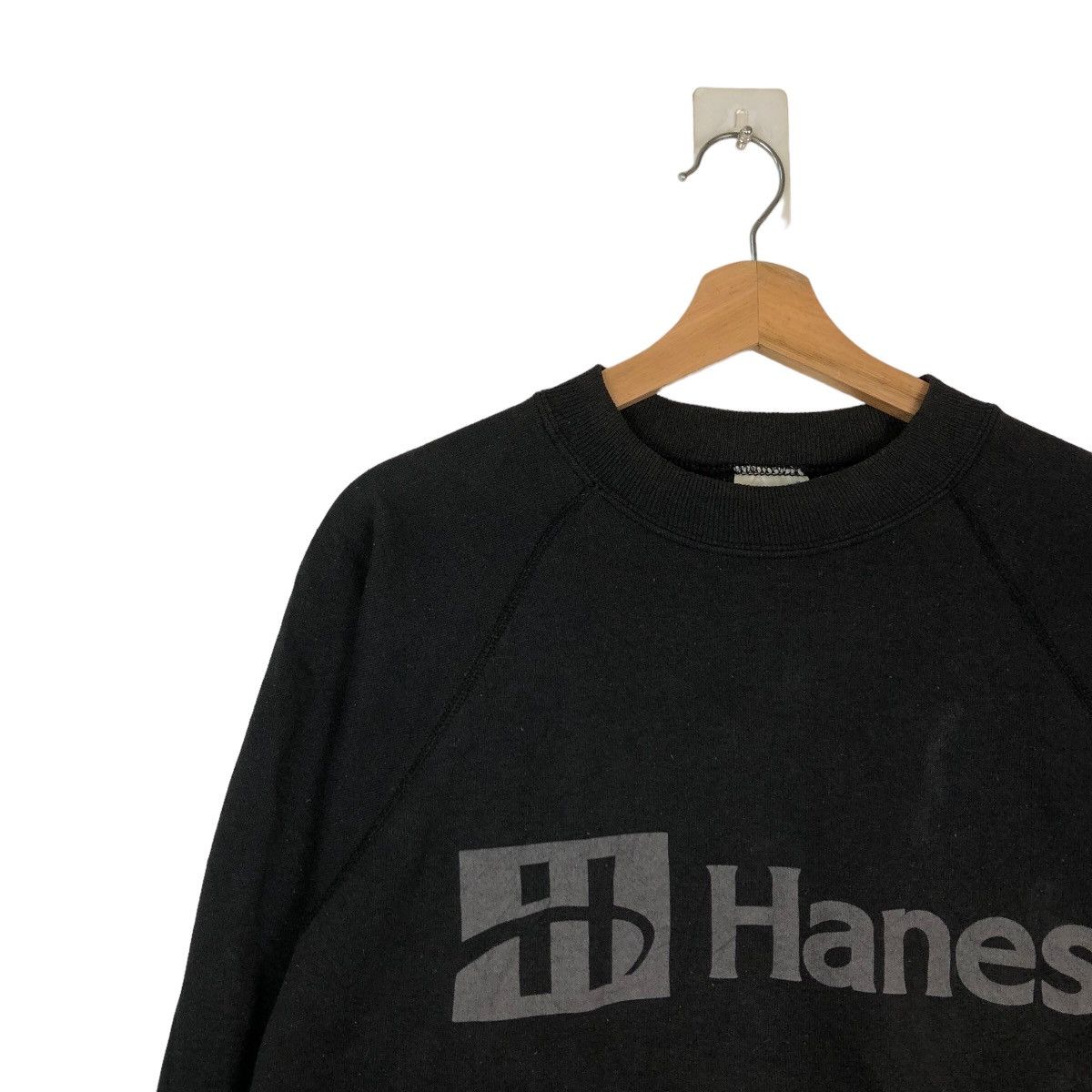 Japanese Brand VINTAGE ACTIVEWEAR SWEATSHIRT HANES BIG LOGO SPELL OUT USA Size US L / EU 52-54 / 3 - 6 Thumbnail
