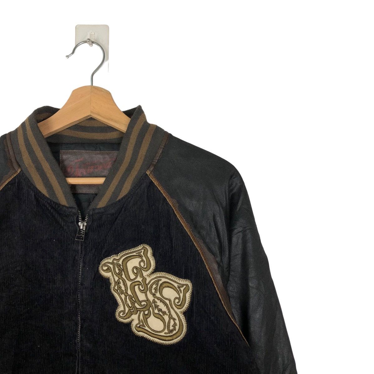 Japanese Brand VINTAGE VARSITY JACKET BIG LOGO SPELL OUT PUNK STREETWEAR Size US M / EU 48-50 / 2 - 5 Thumbnail