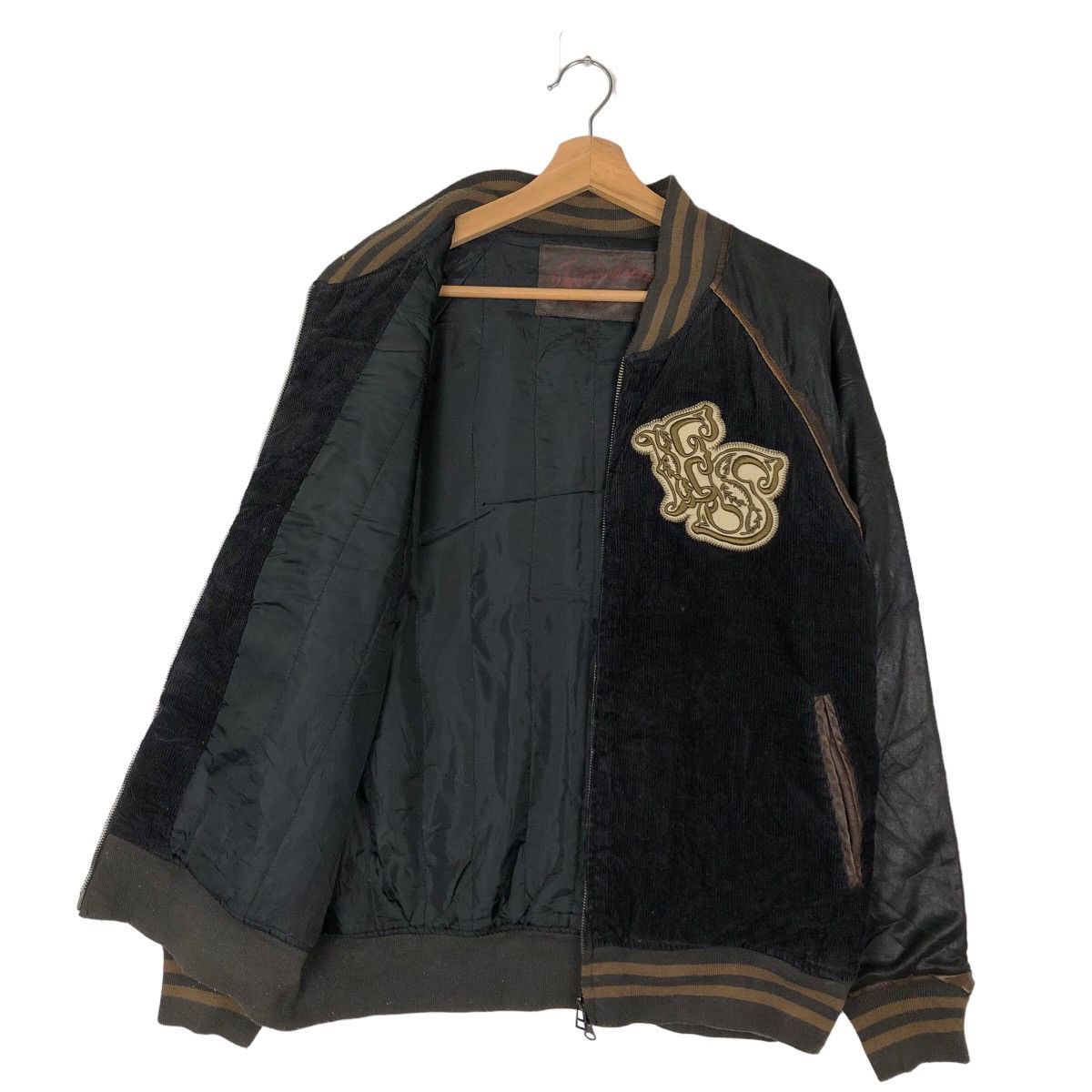 Japanese Brand VINTAGE VARSITY JACKET BIG LOGO SPELL OUT PUNK STREETWEAR Size US M / EU 48-50 / 2 - 9 Thumbnail