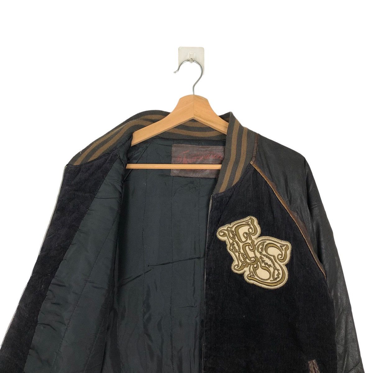 Japanese Brand VINTAGE VARSITY JACKET BIG LOGO SPELL OUT PUNK STREETWEAR Size US M / EU 48-50 / 2 - 10 Thumbnail