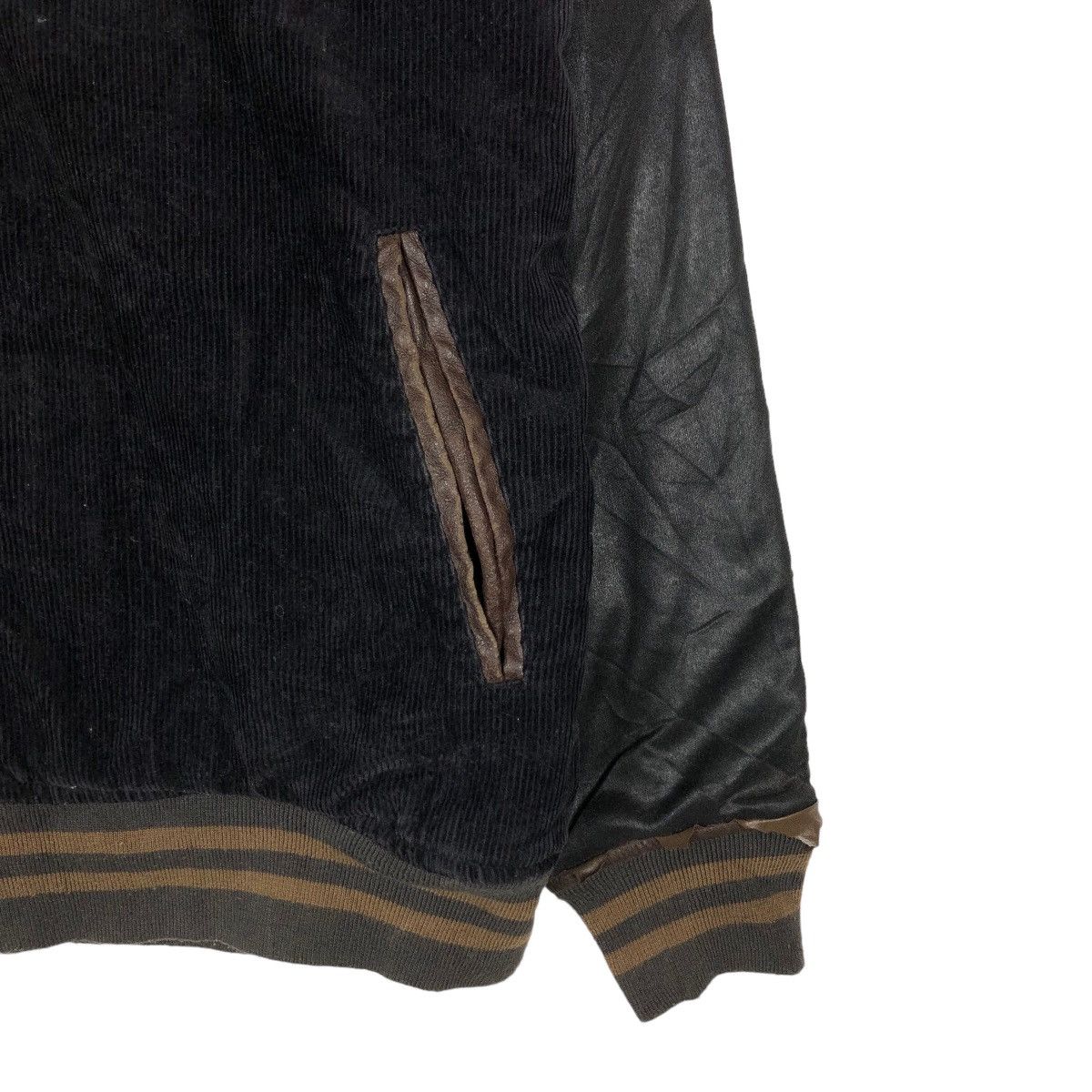Japanese Brand VINTAGE VARSITY JACKET BIG LOGO SPELL OUT PUNK STREETWEAR Size US M / EU 48-50 / 2 - 4 Thumbnail