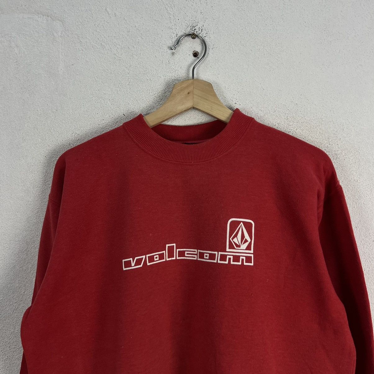 Japanese Brand VINTAGE VOLCOM SWEATSHIRT BIG LOGO Size US M / EU 48-50 / 2 - 3 Thumbnail