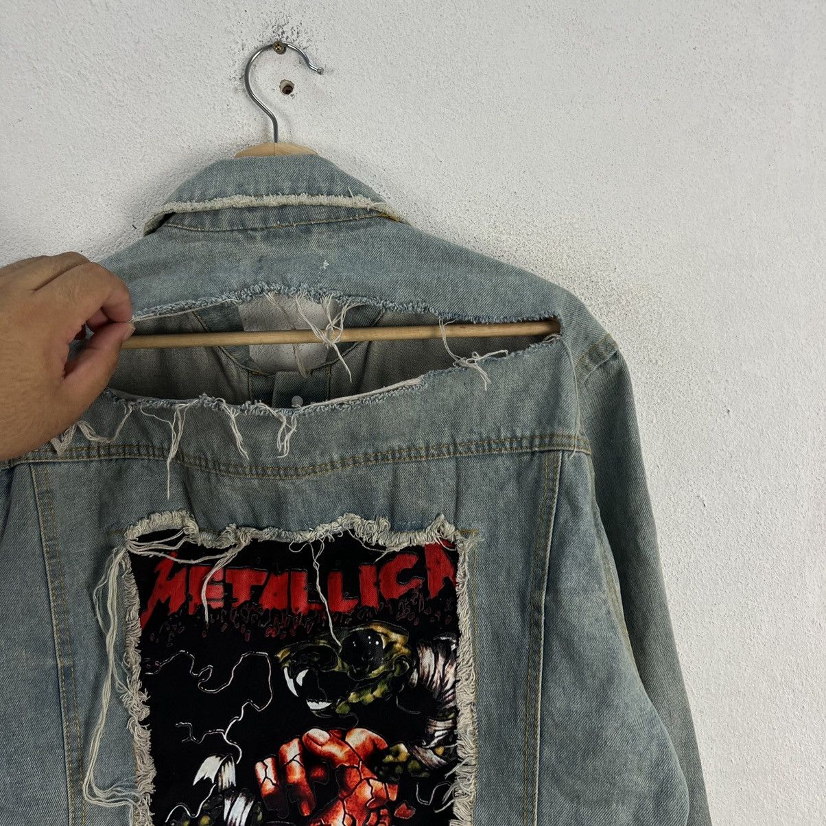 Band Tees RARE PUNK DISTRESSED DESIGN DENIM JACKET METALLICA BIG LOGO Size US L / EU 52-54 / 3 - 4 Thumbnail