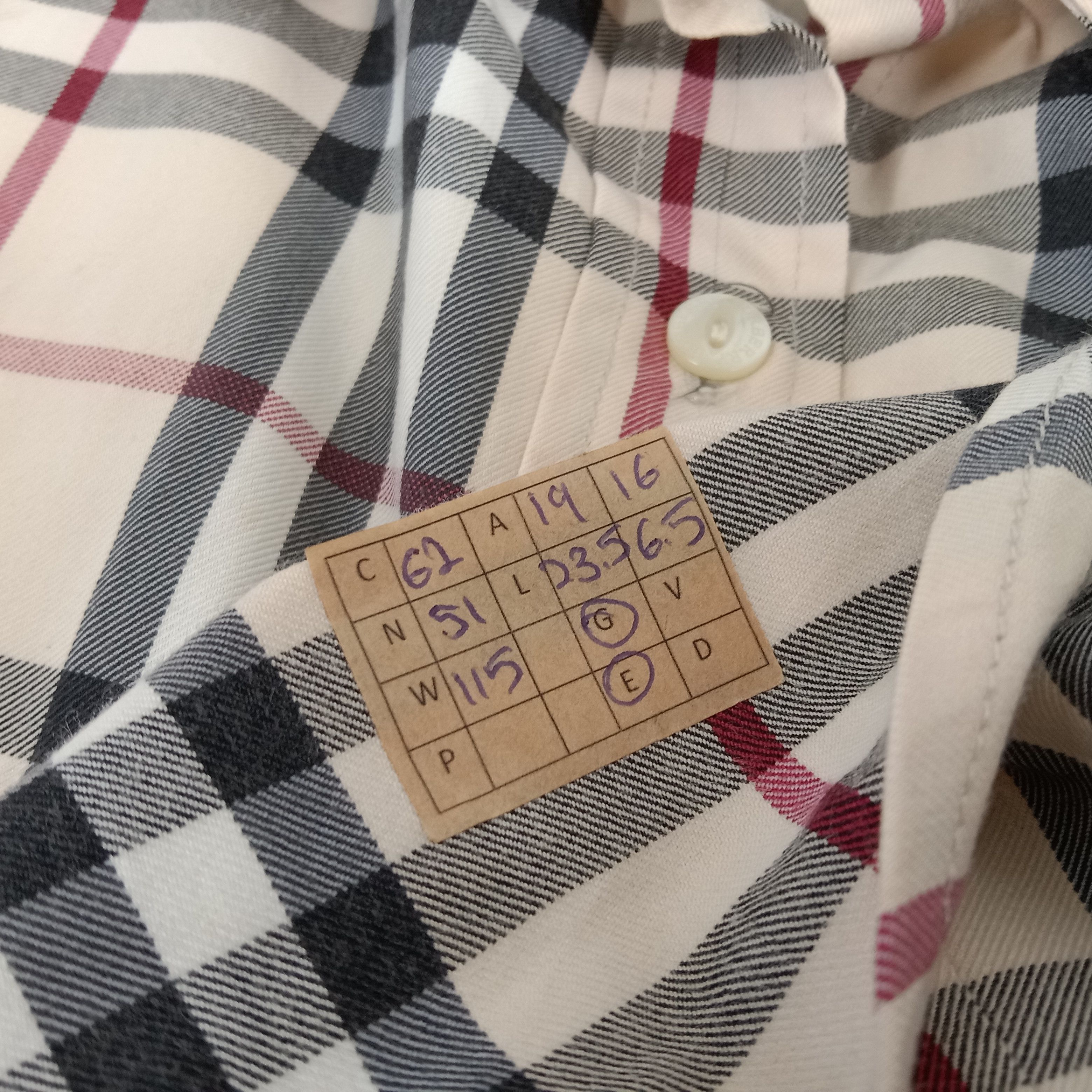 Burberry × Vintage Burberry London Nova Check Button Up Shirt Size L / US 10 / IT 46 - 6 Thumbnail